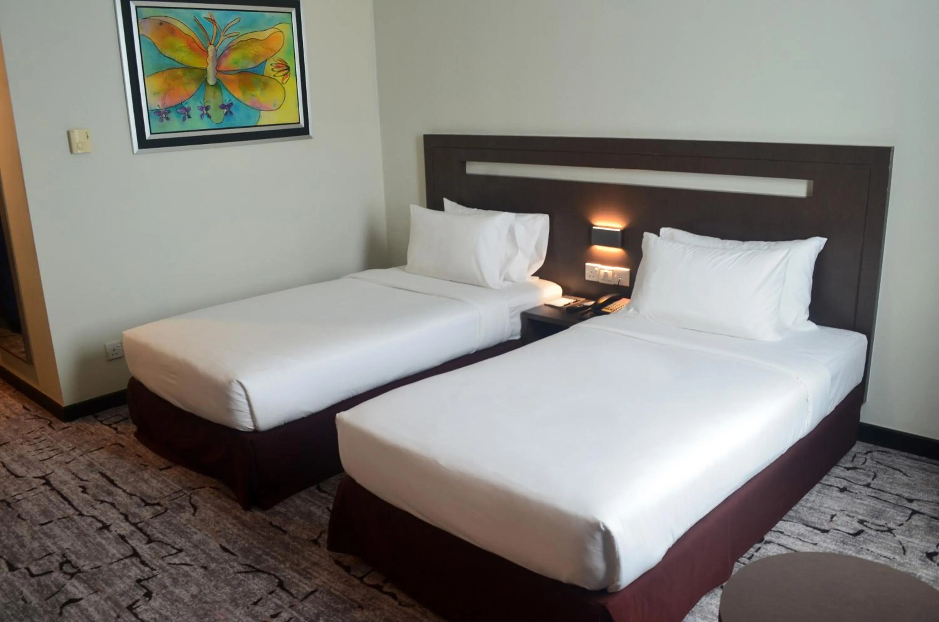 Superior Twin Room in Premiere Hotel - Complimentary Shuttle to Klang Wholesale Market