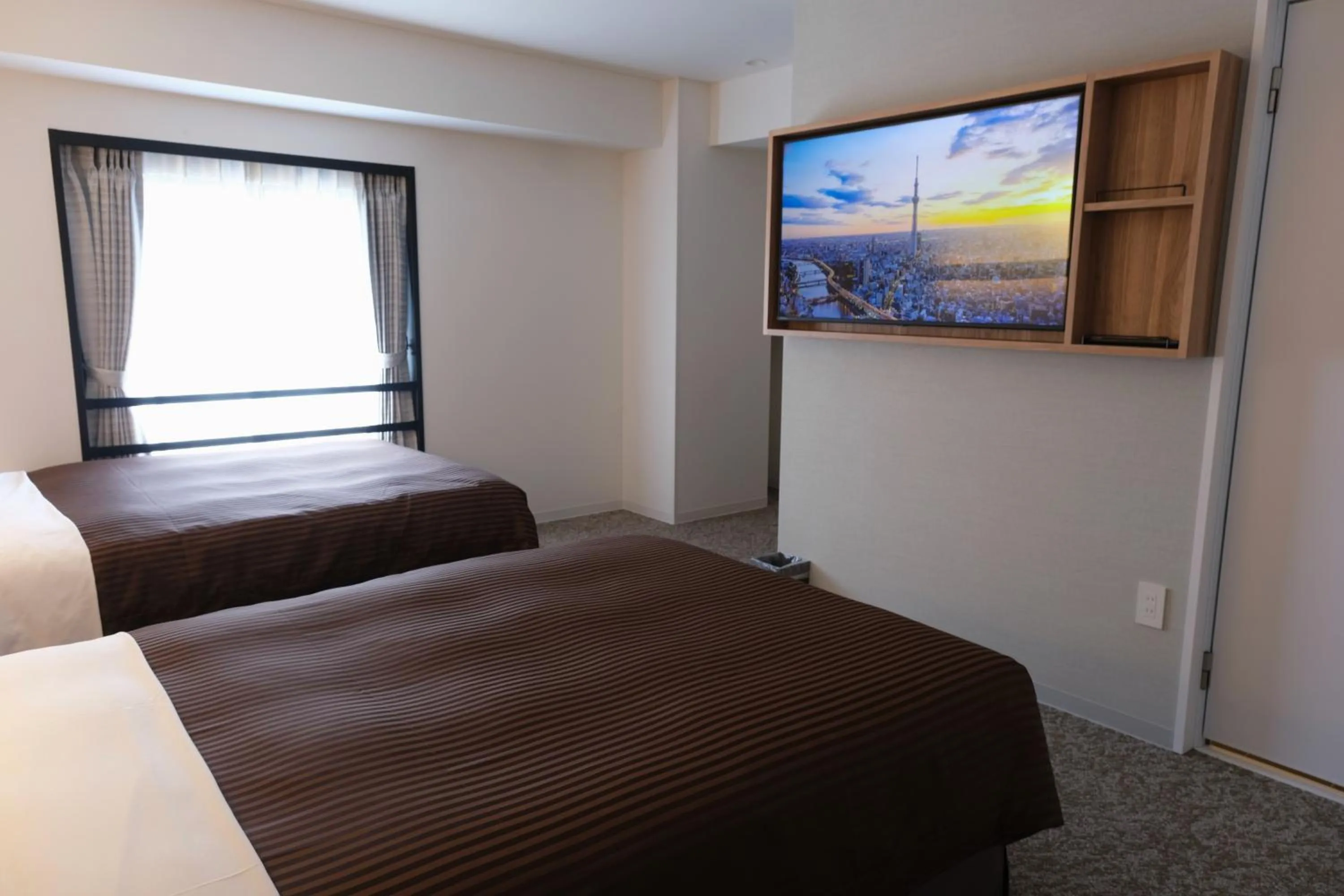 Deluxe Twin Room in Belmont Hotel