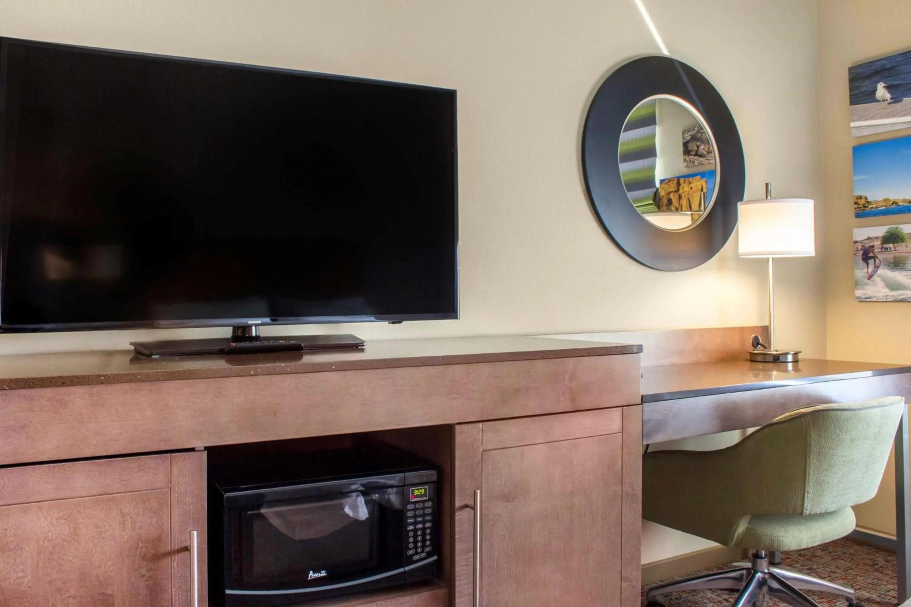 Queen Room with Two Queen Beds - Non-Smoking in Hampton Inn Parker, AZ