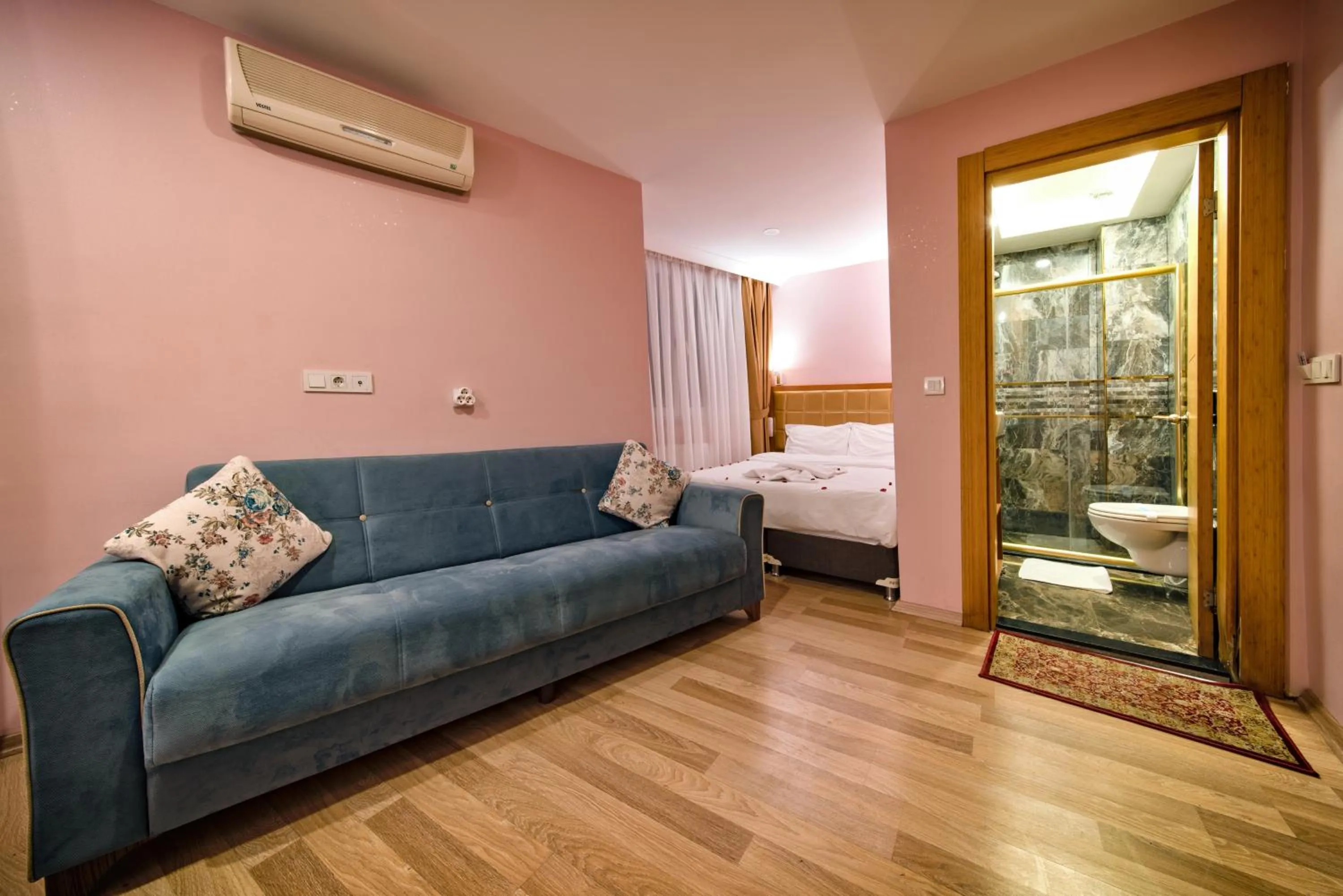 Family Room with Balcony in Gulhane Corner Hotel