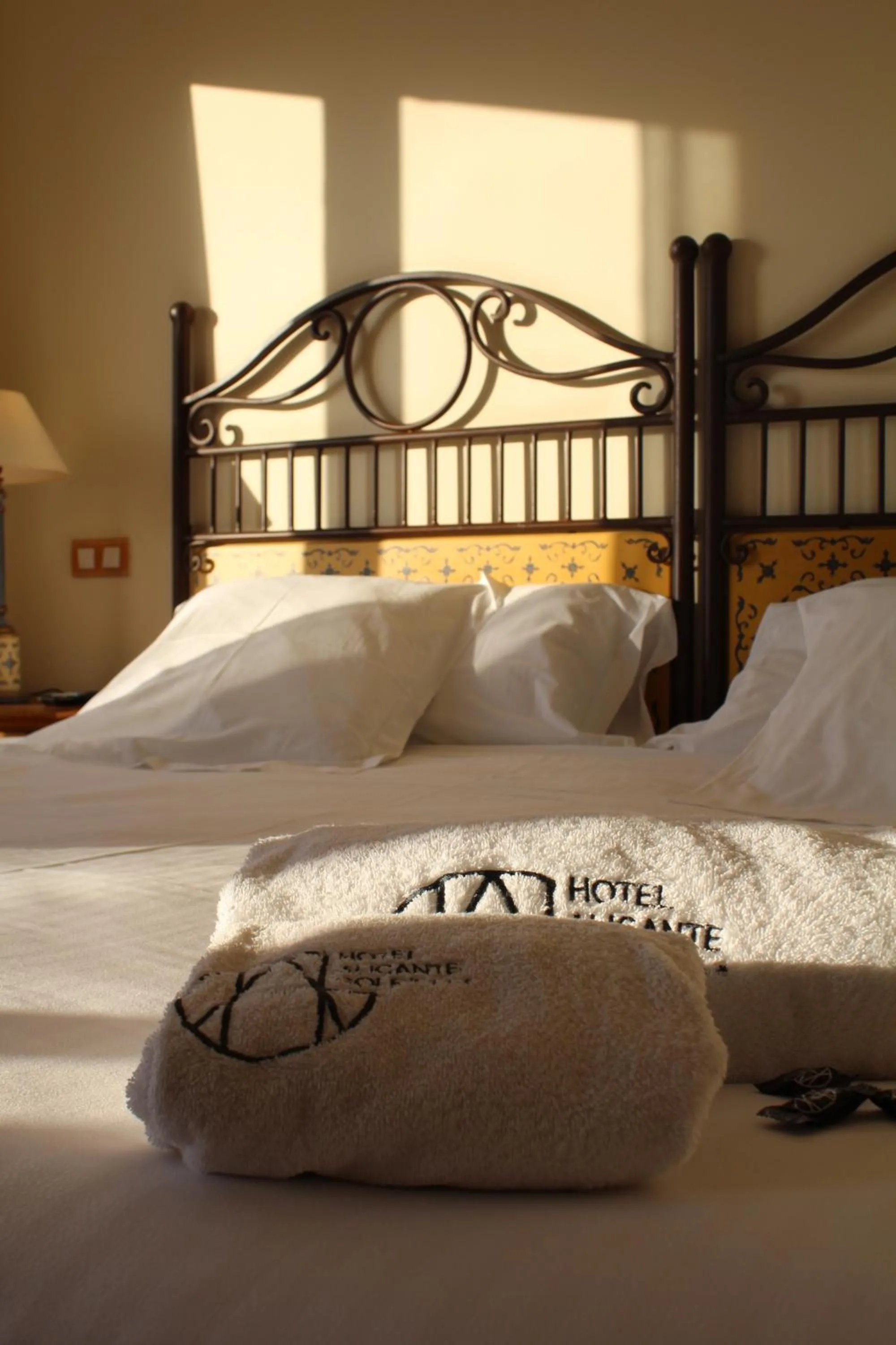 Double Room (1 Adult + 1 Child) in Hotel Alicante Golf