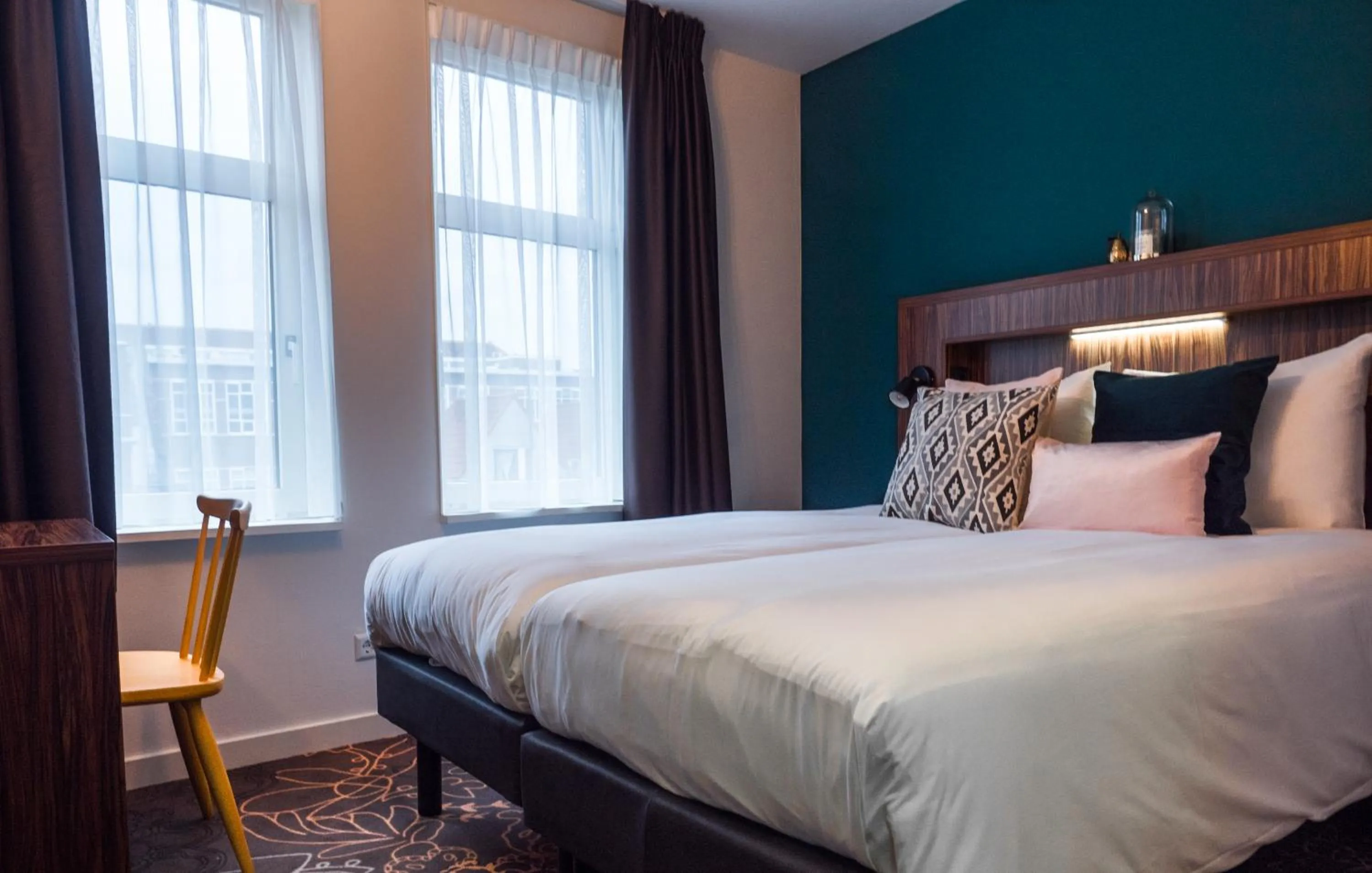 Small Twin Room in Linden Hotel