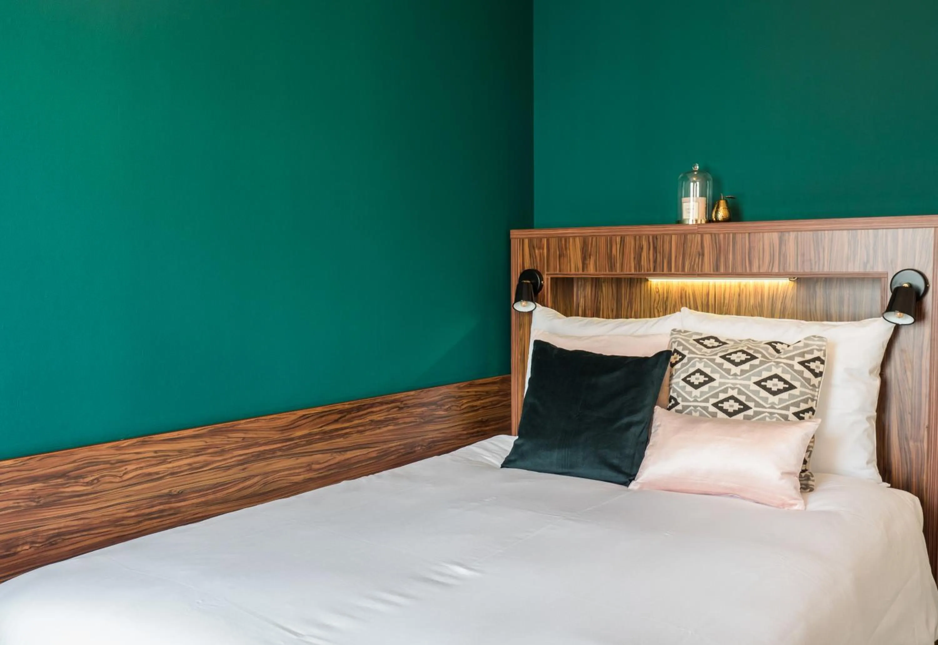 Standard Double Room in Linden Hotel