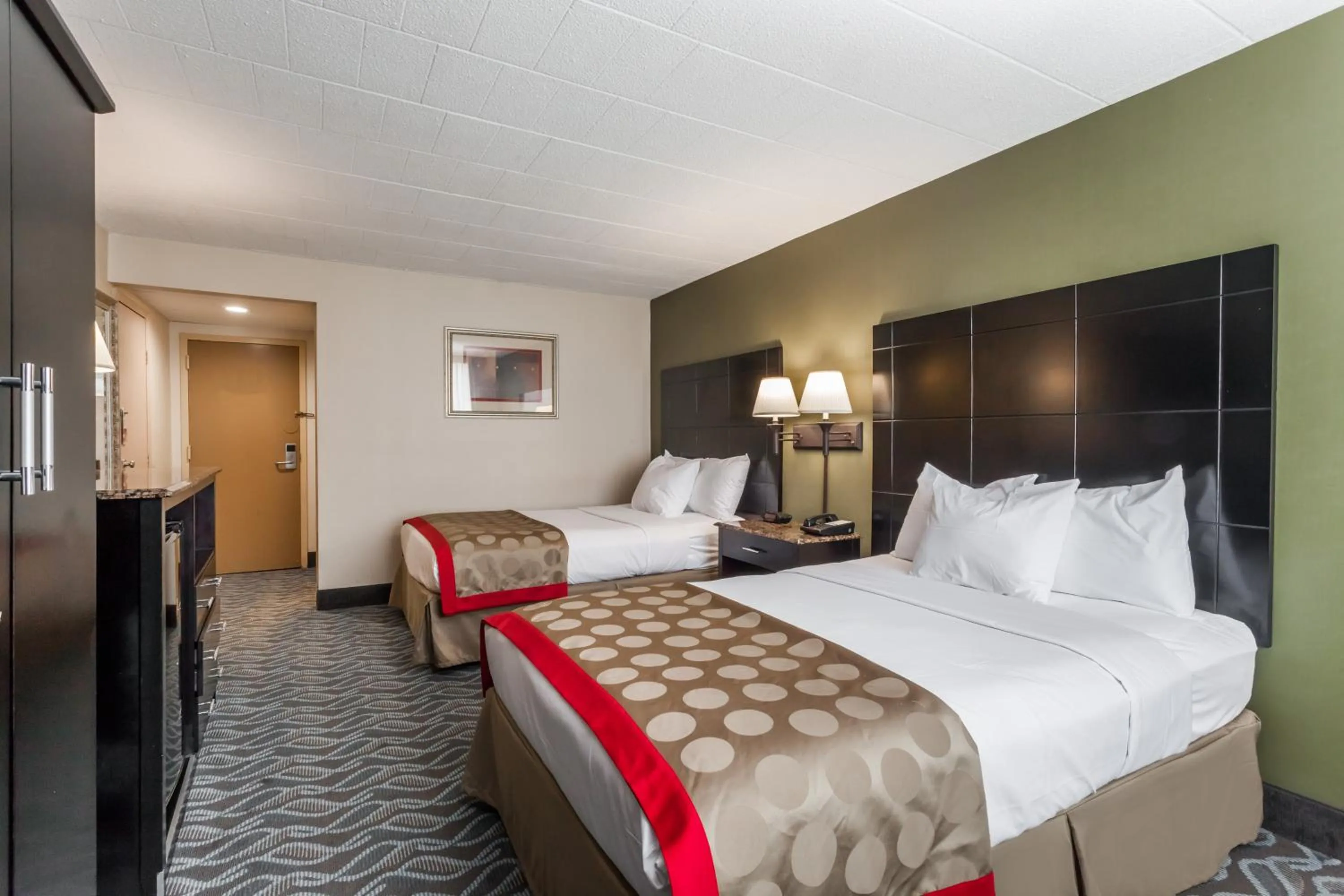 Two Double Beds - Non-Smoking in Ramada by Wyndham Newburgh/West Point