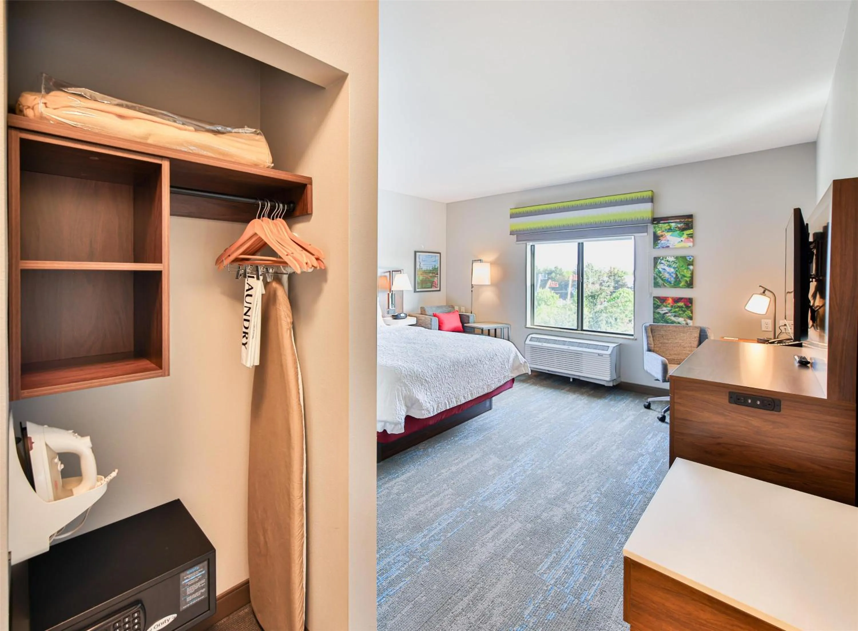 King Room - Non-Smoking in Hampton Inn & Suites by Hilton Seattle/Kent