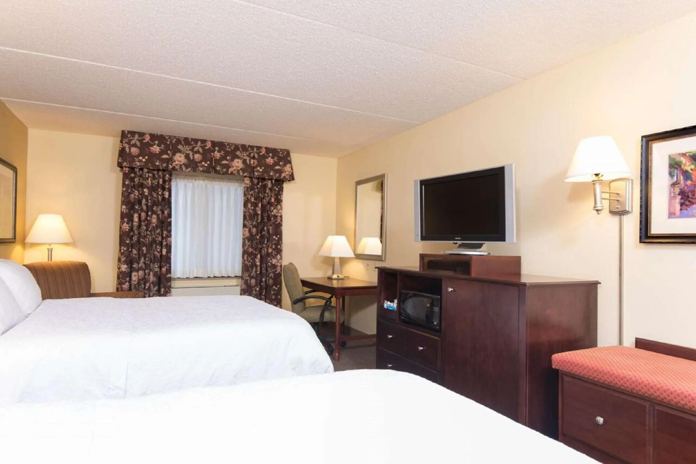 Queen Room with Two Queen Beds - Non-Smoking in Hampton Inn Schenectady Downtown