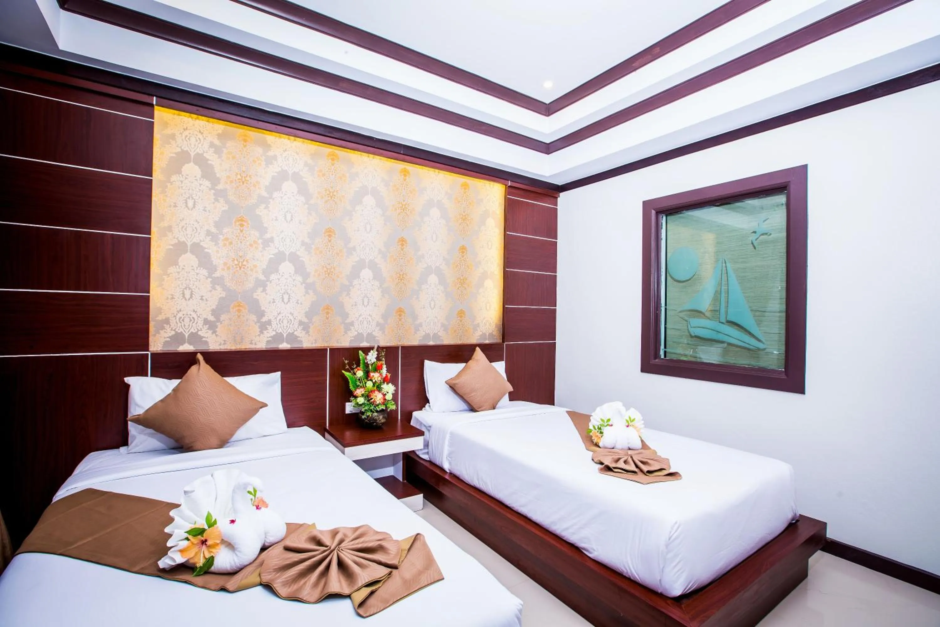 Deluxe Twin Room in Phi Phi Andaman Beach Resort
