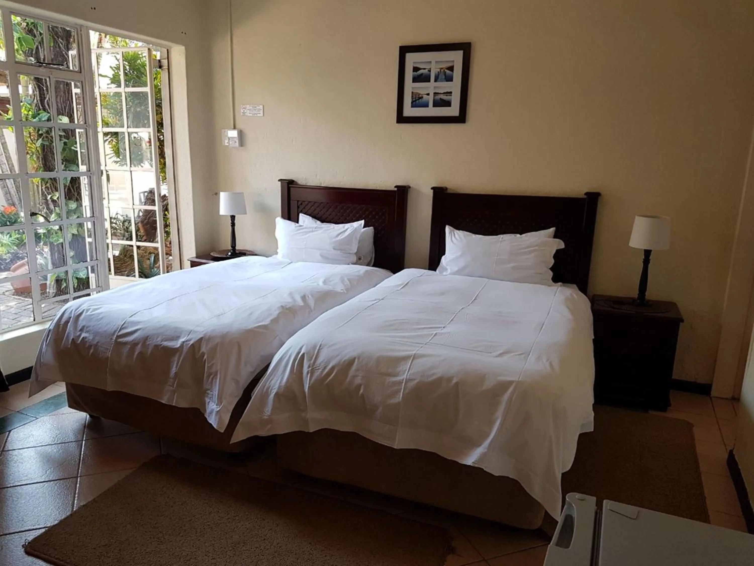 Twin Room in Marlot Guest House