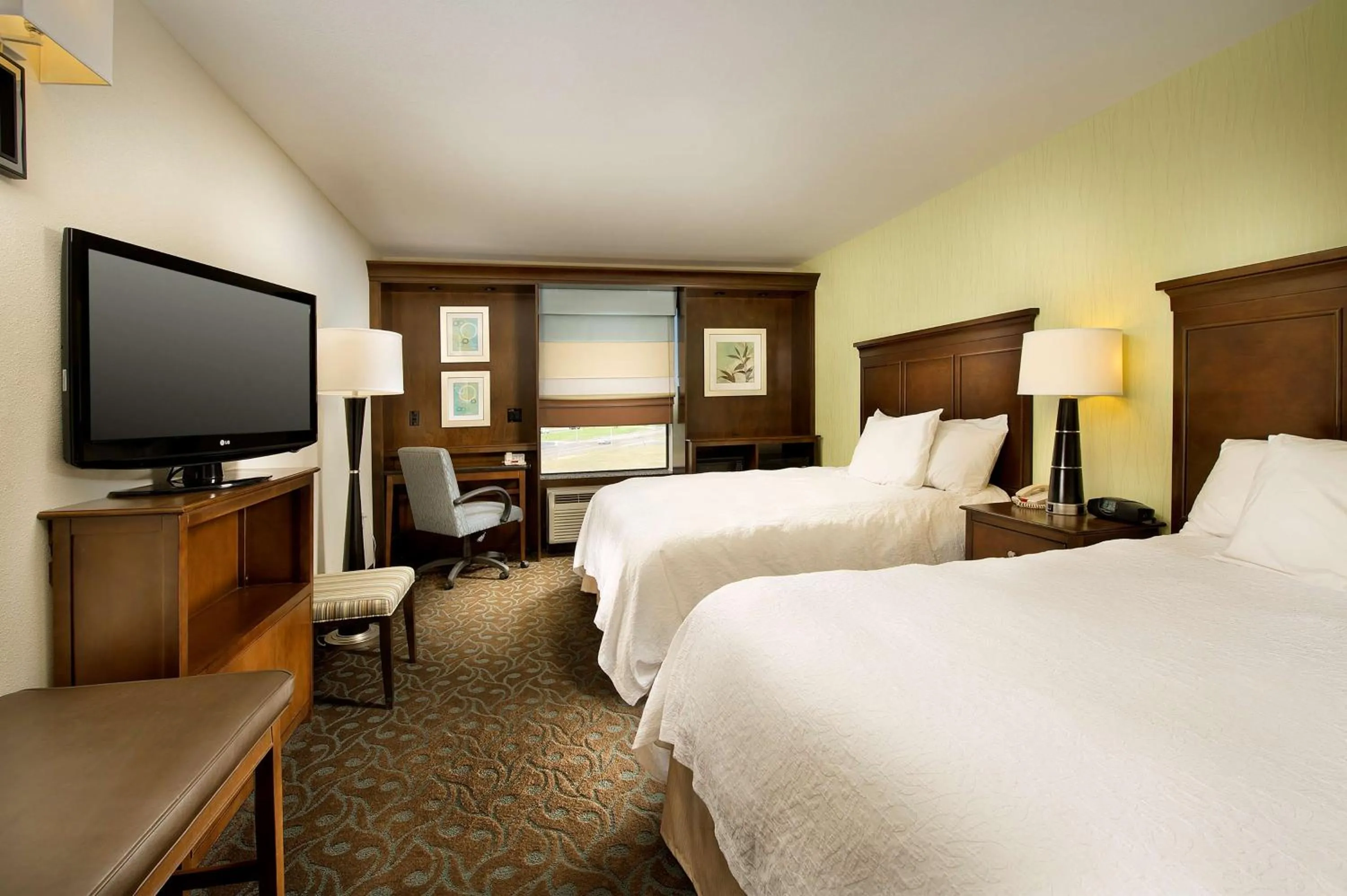 Queen Room with Two Queen Beds - Mobility Access/Non-Smoking in Hampton Inn Pampa