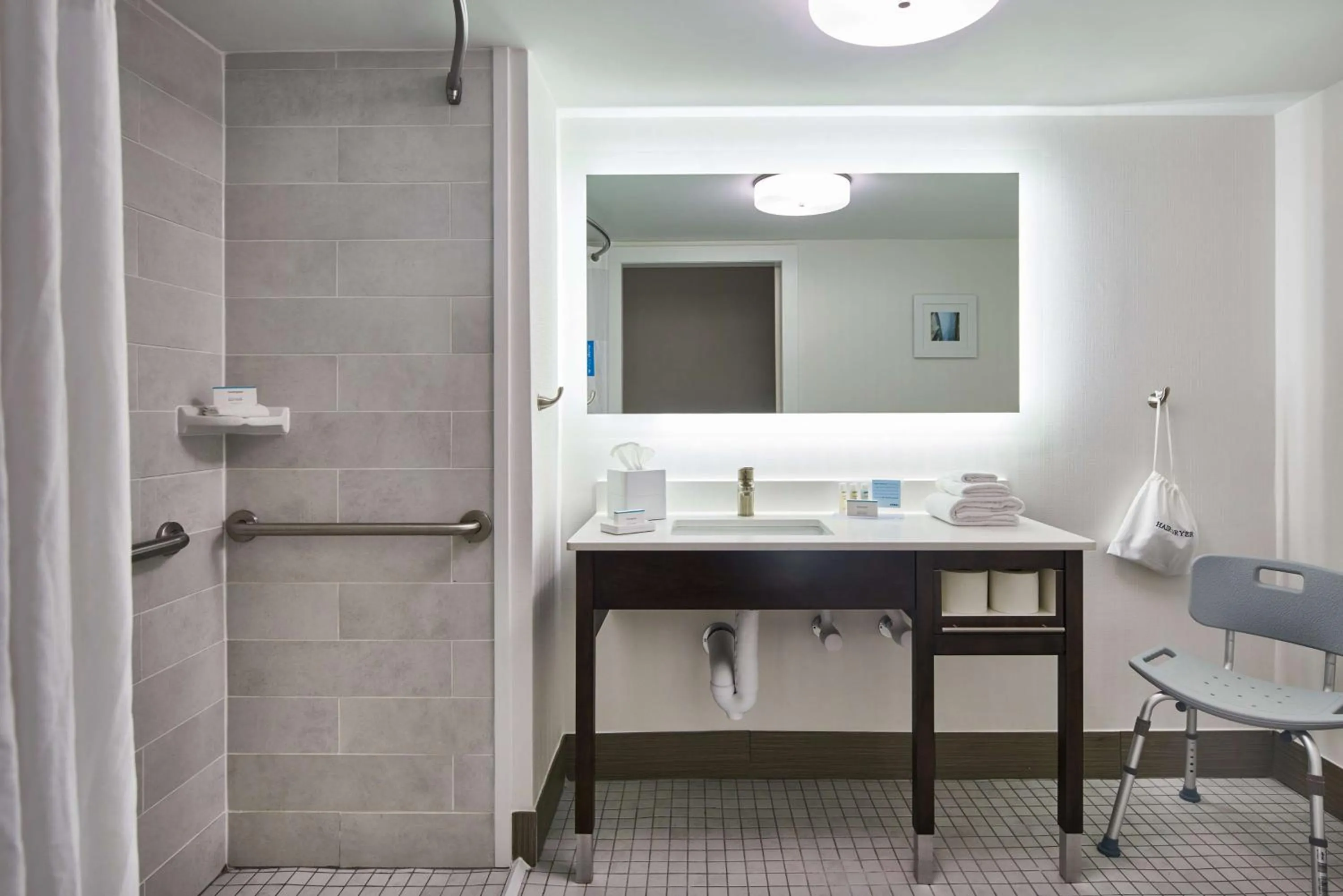 Queen Room with Two Queen Beds - Mobility Access/Non-Smoking in Hampton Inn & Suites Chapel Hill/Durham