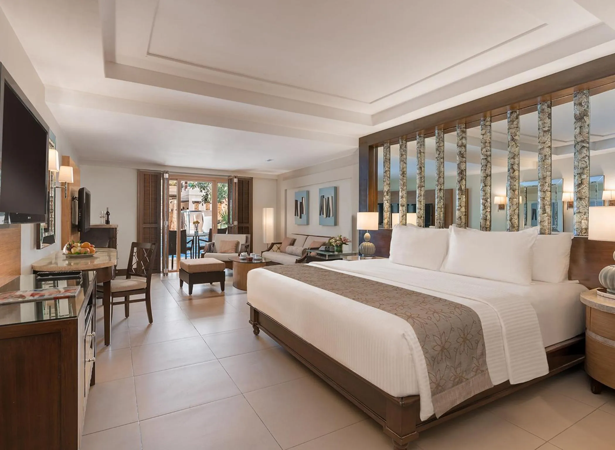 Junior Suite with Pool Access in Henann Regency Resort and Spa