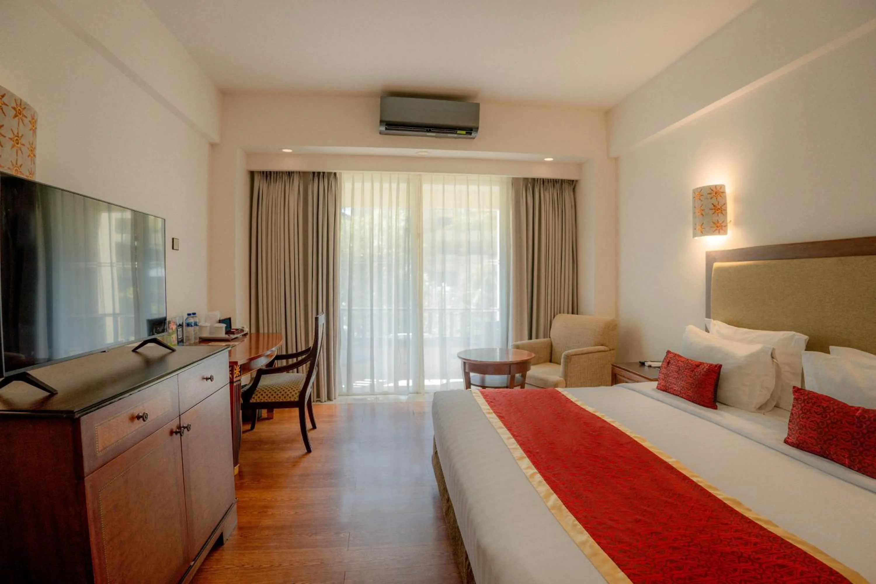 Deluxe Pool View Room with Free Airport Transfer in Kuta Paradiso Hotel