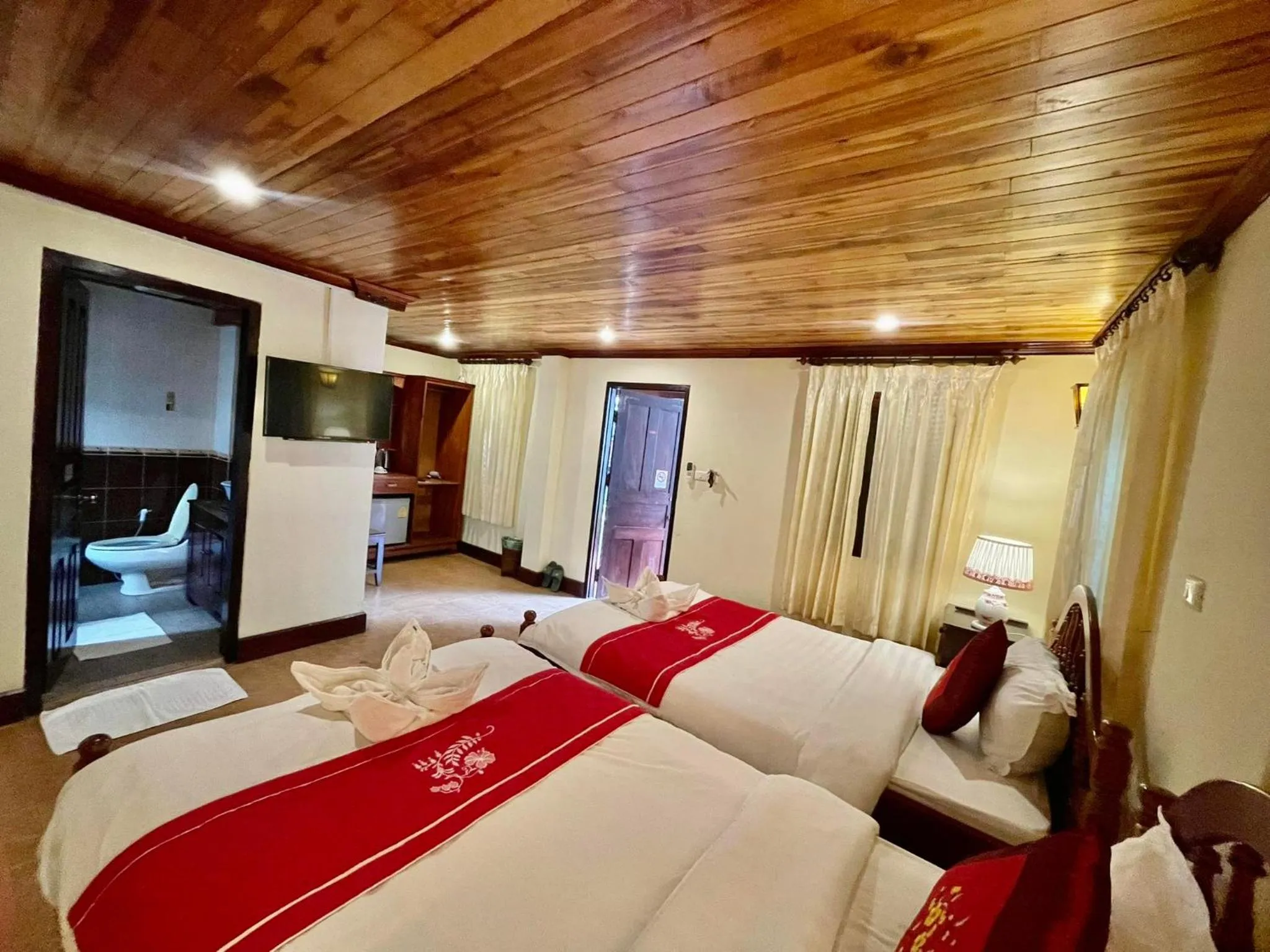 Superior Twin Room in Villa Phathana Boutique Hotel