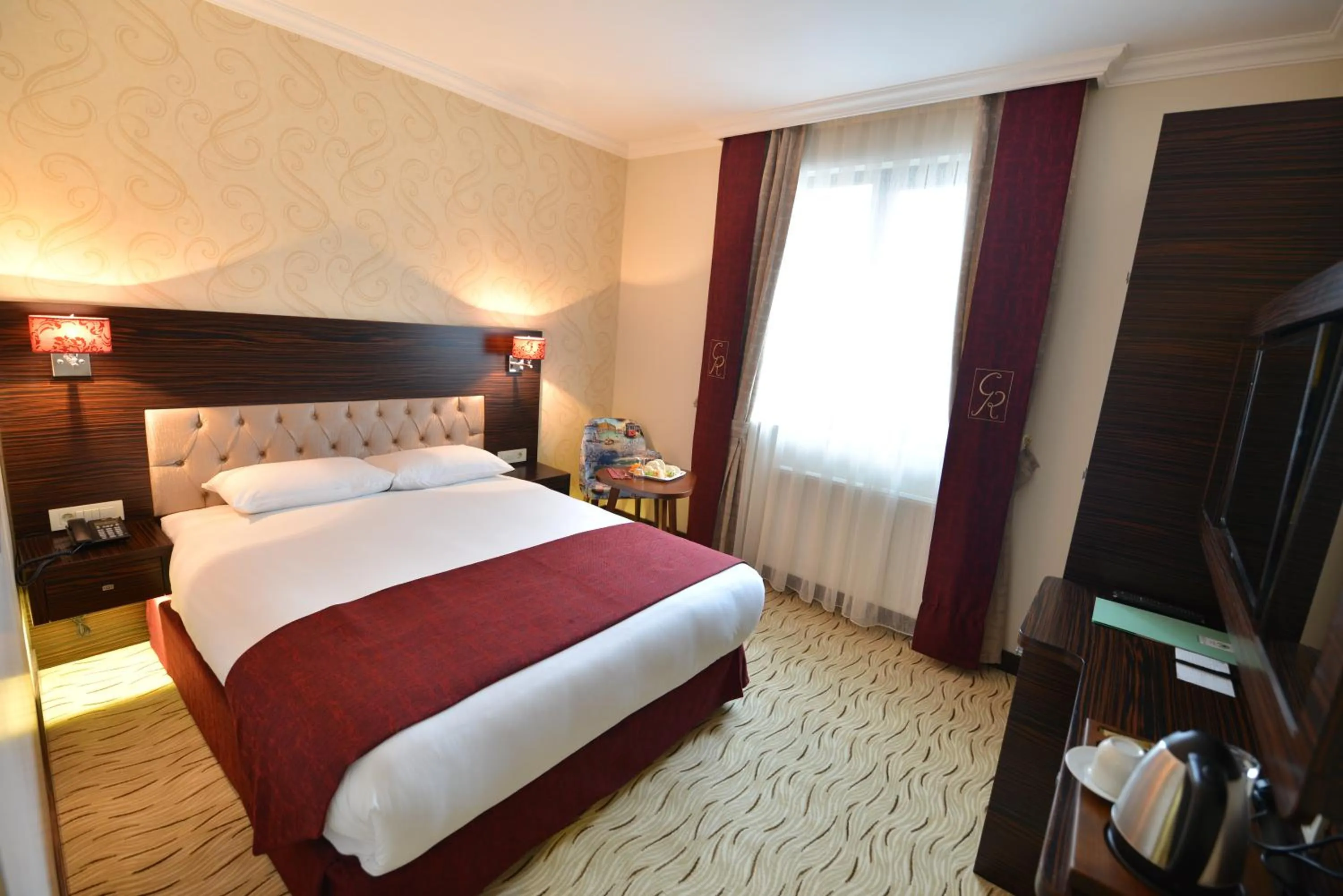 Executive Double Room in Golden Siyav Hotel