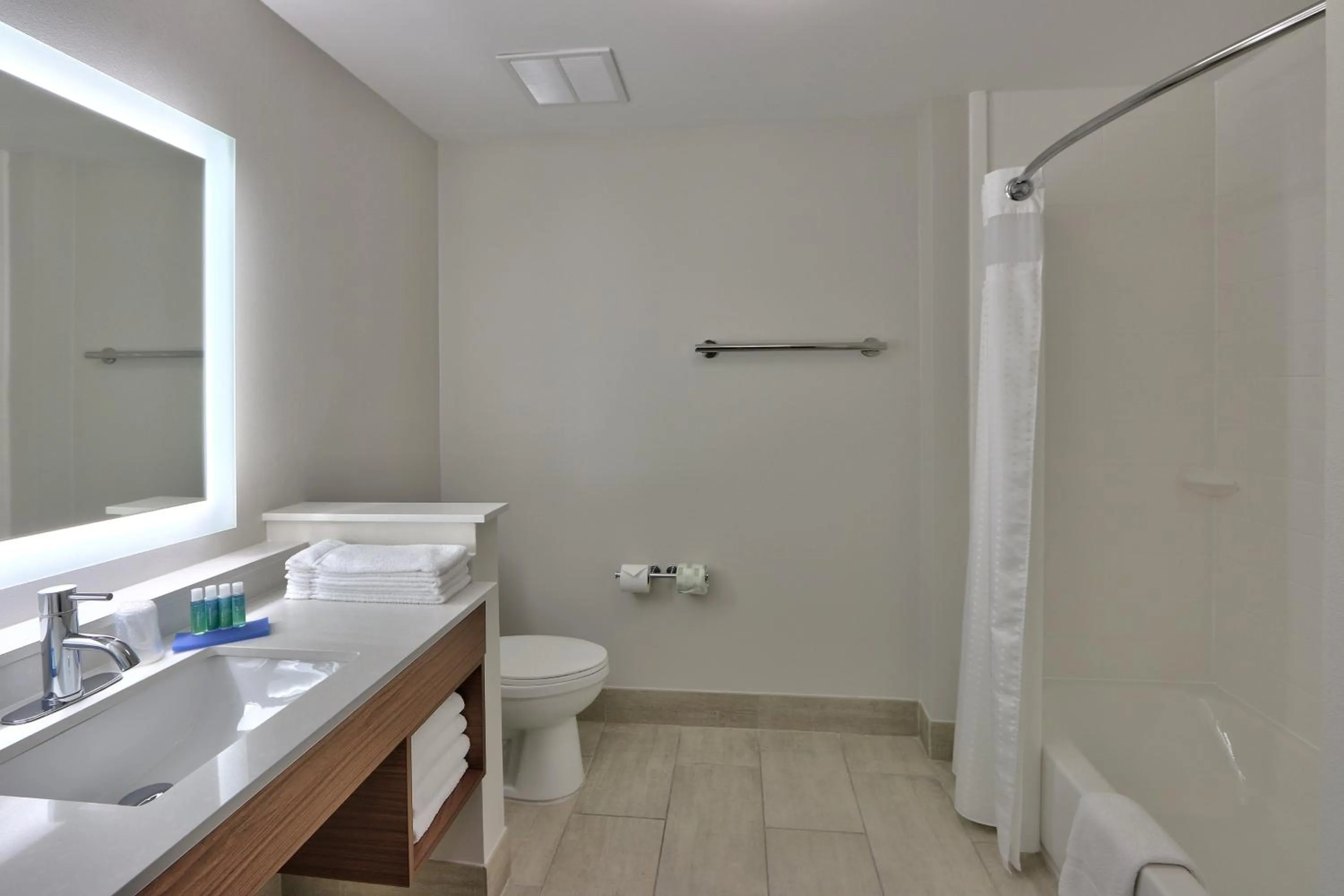 Double Room with Two Double Beds - Hearing Accessible  in Holiday Inn Express & Suites - Houston East - Beltway 8 by IHG