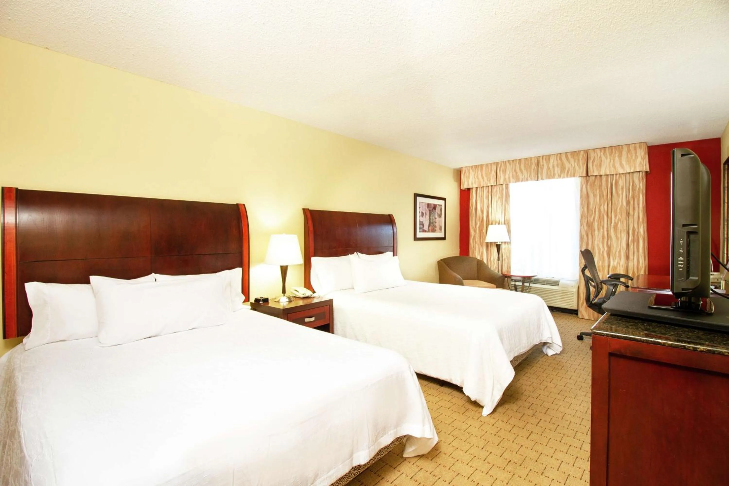 Queen Room with Two Queen Beds in Hilton Garden Inn Anderson