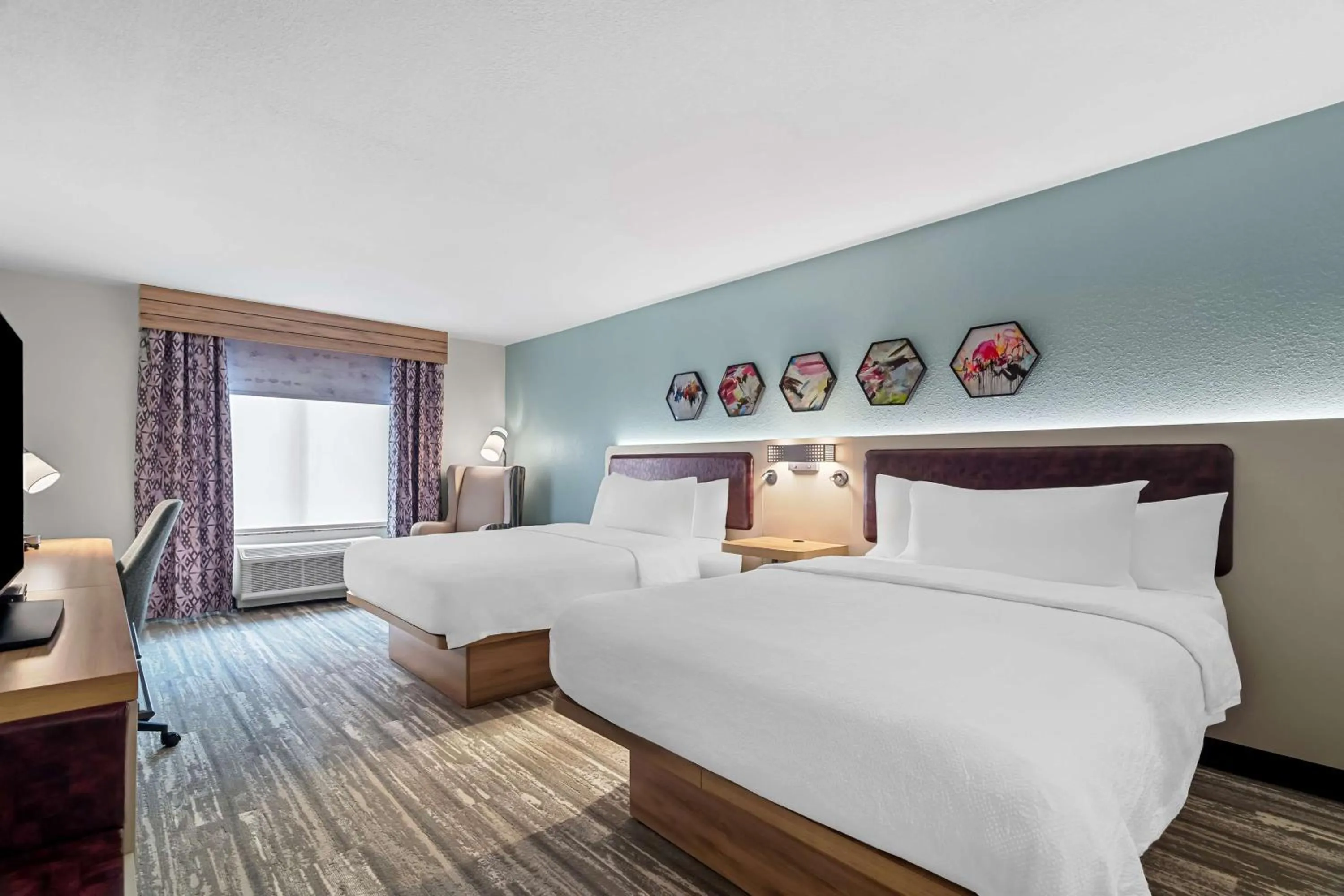 Queen Room with Two Queen Beds in Hilton Garden Inn Cartersville