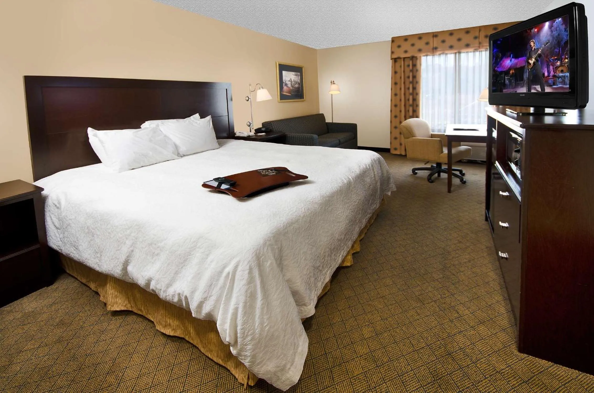 King Room with Spa Bath - Non-Smoking in Hampton Inn Asheboro
