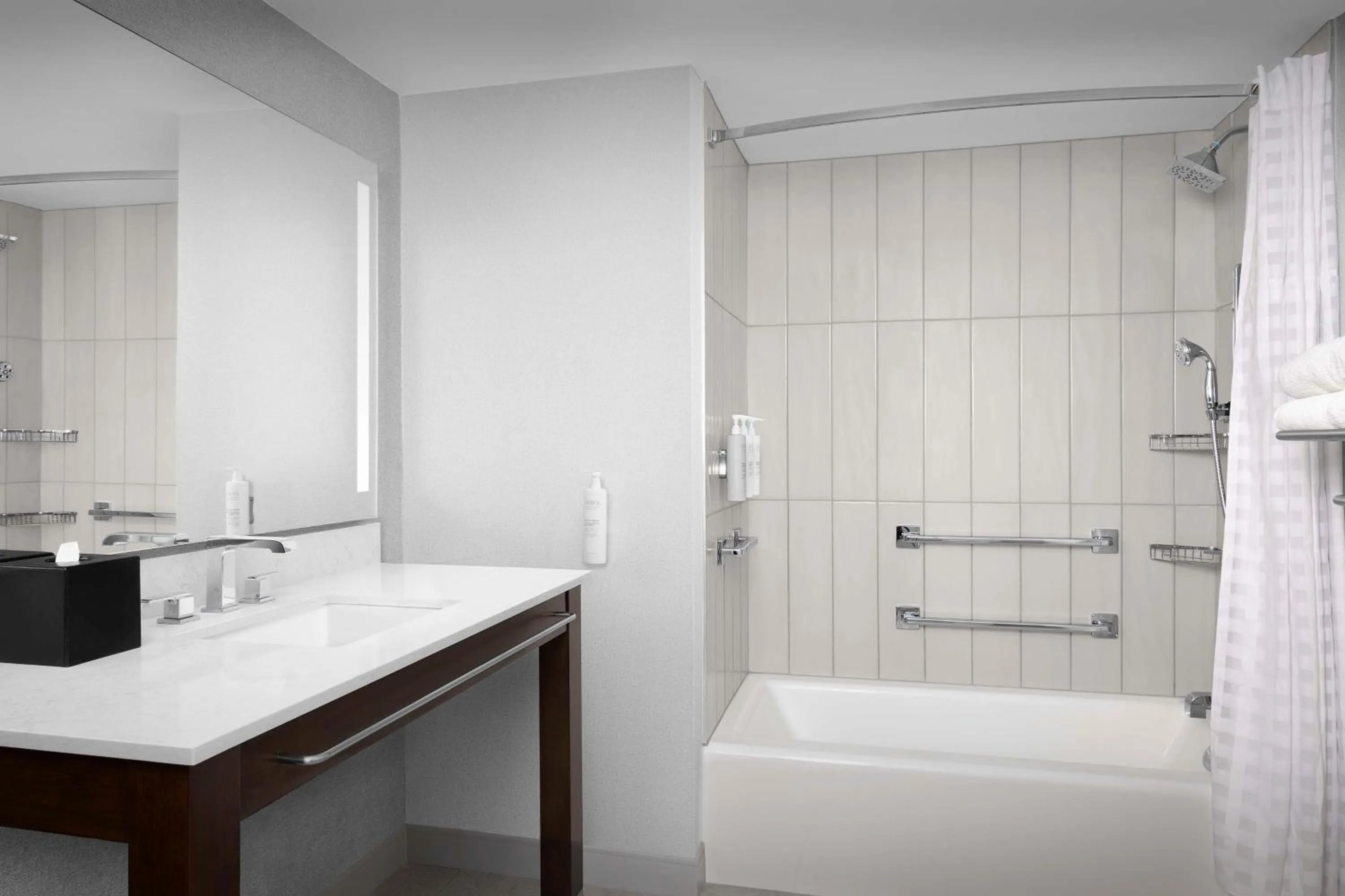 Suite with Two Queen Beds and Roll-In Shower - Mobility and Hearing Access/Non-Smoking in Embassy Suites Atlanta - Kennesaw Town Center