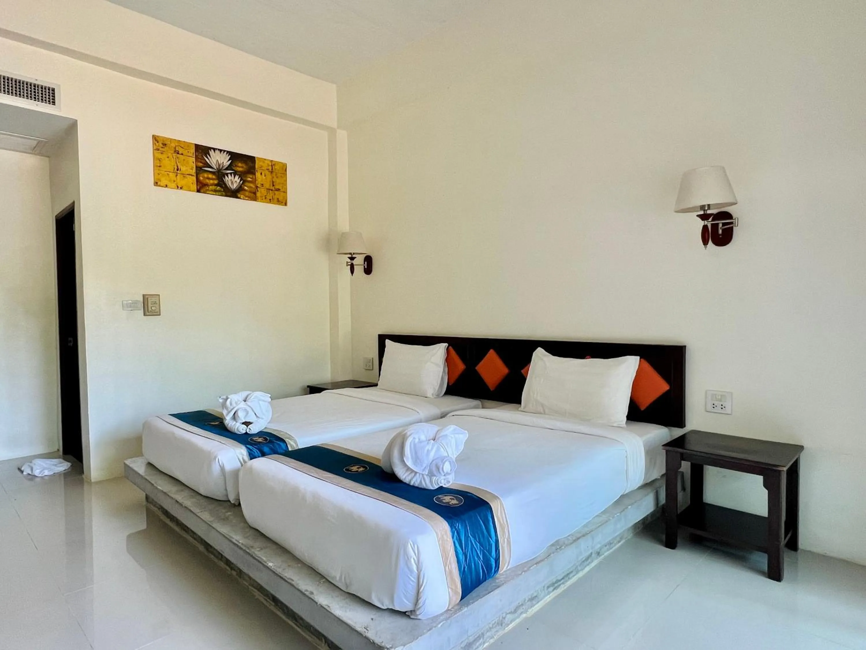Superior Room with Air Condition in Dream Valley Resort, Tonsai Beach