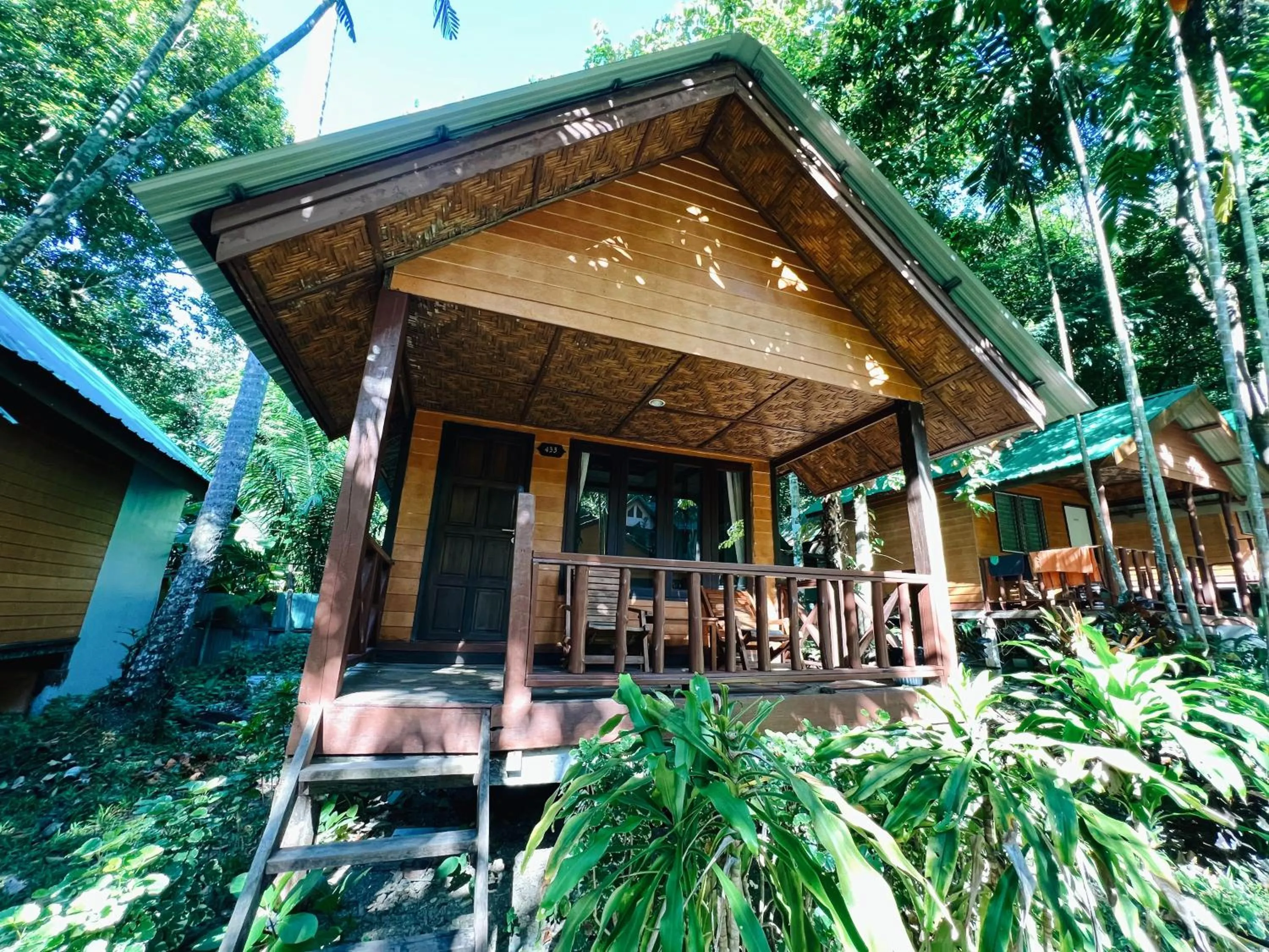 Bungalow Twin Room with Air-condition  in Dream Valley Resort, Tonsai Beach