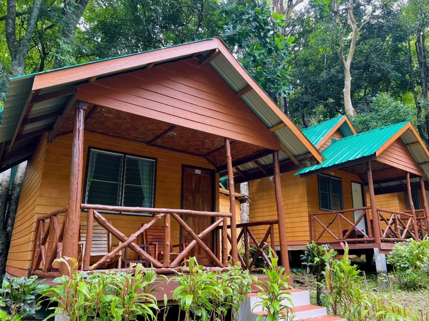 Bungalow Double or Twin with Fan in Dream Valley Resort, Tonsai Beach