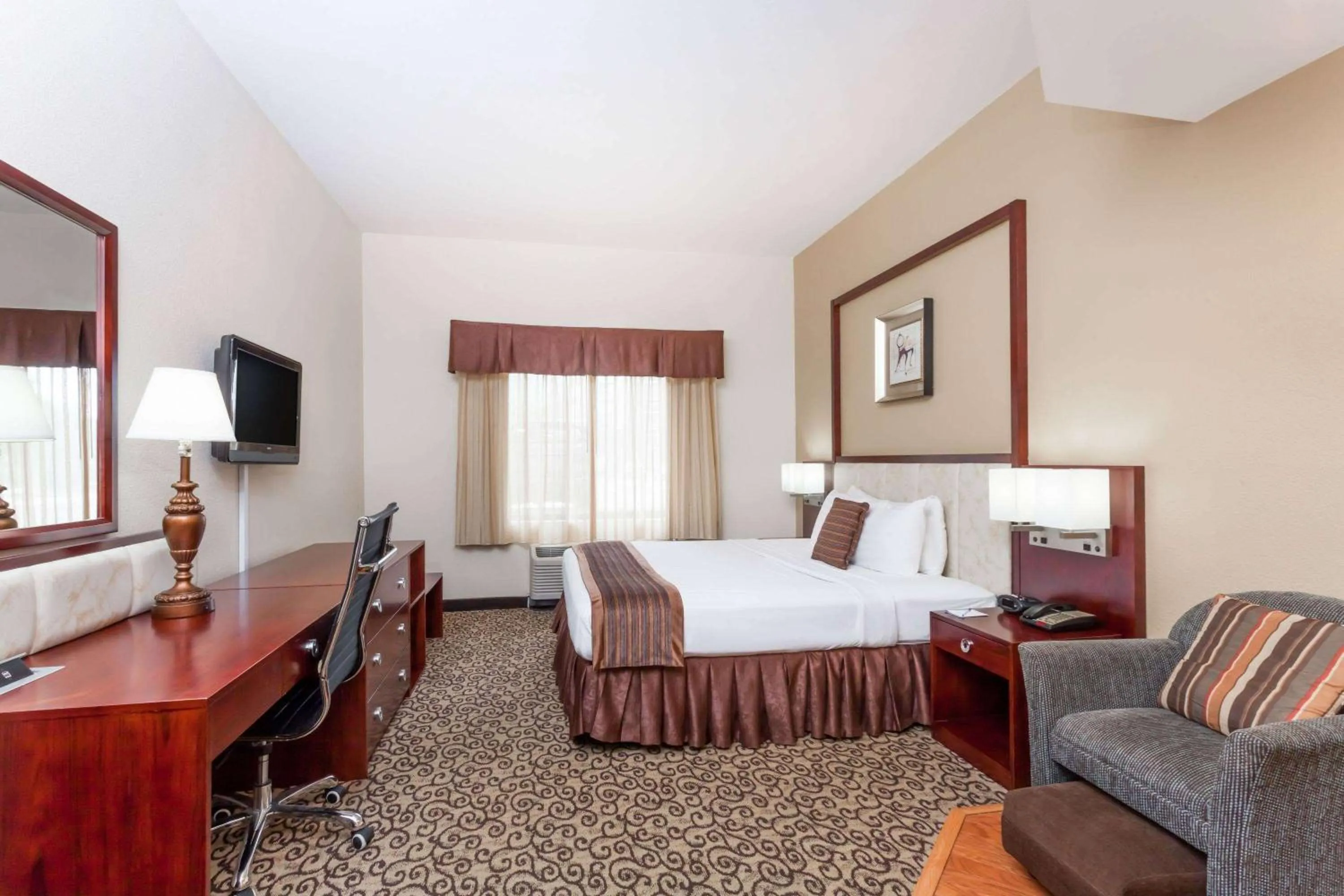 King Room - Non-Smoking in Baymont by Wyndham Columbia Fort Jackson