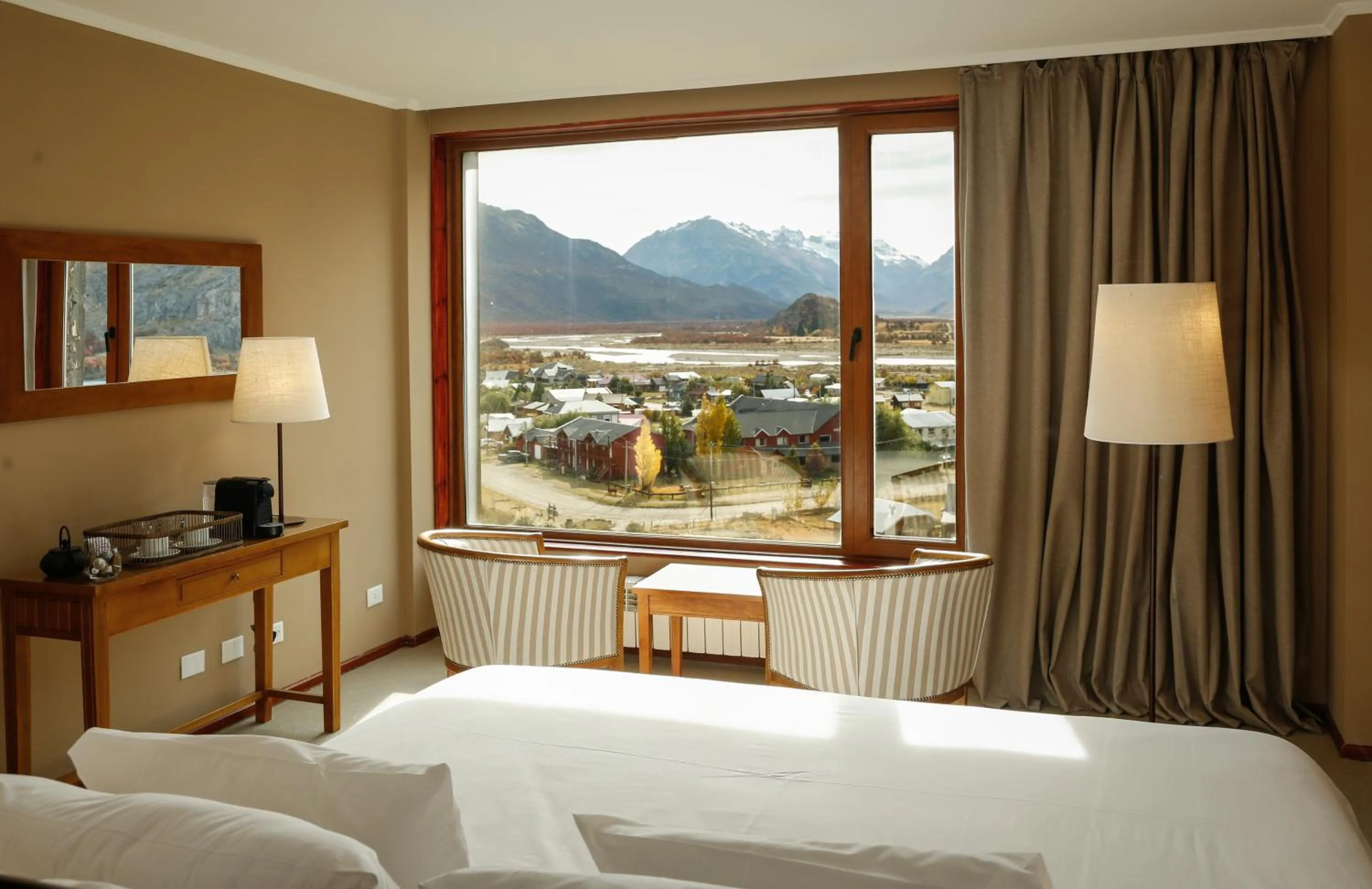 Deluxe Double or Twin Room with Valley View in Los Cerros del Chaltén Boutique Hotel