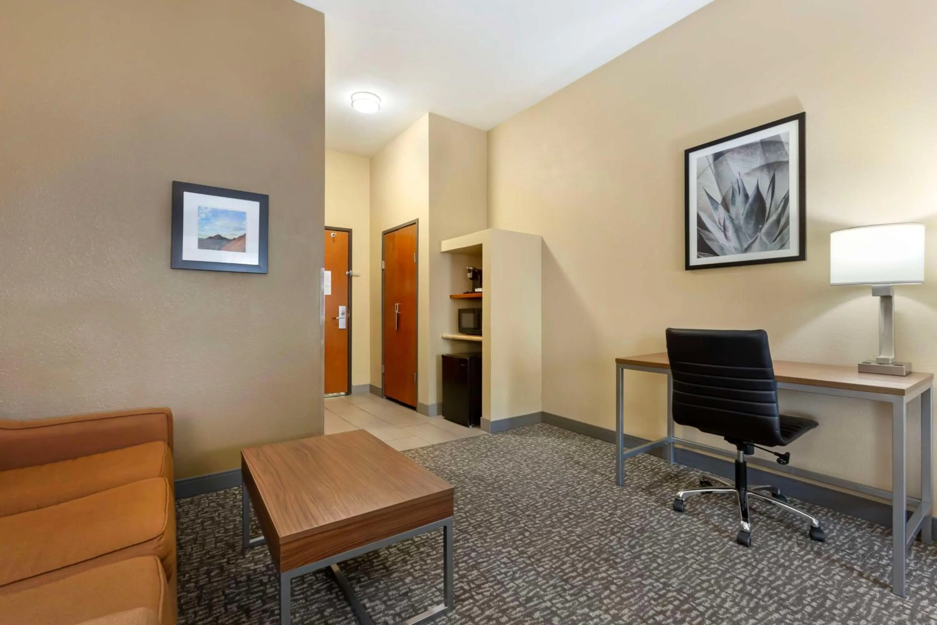 King Room with Sofa Bed in Best Western Plus Surprise-Phoenix NW