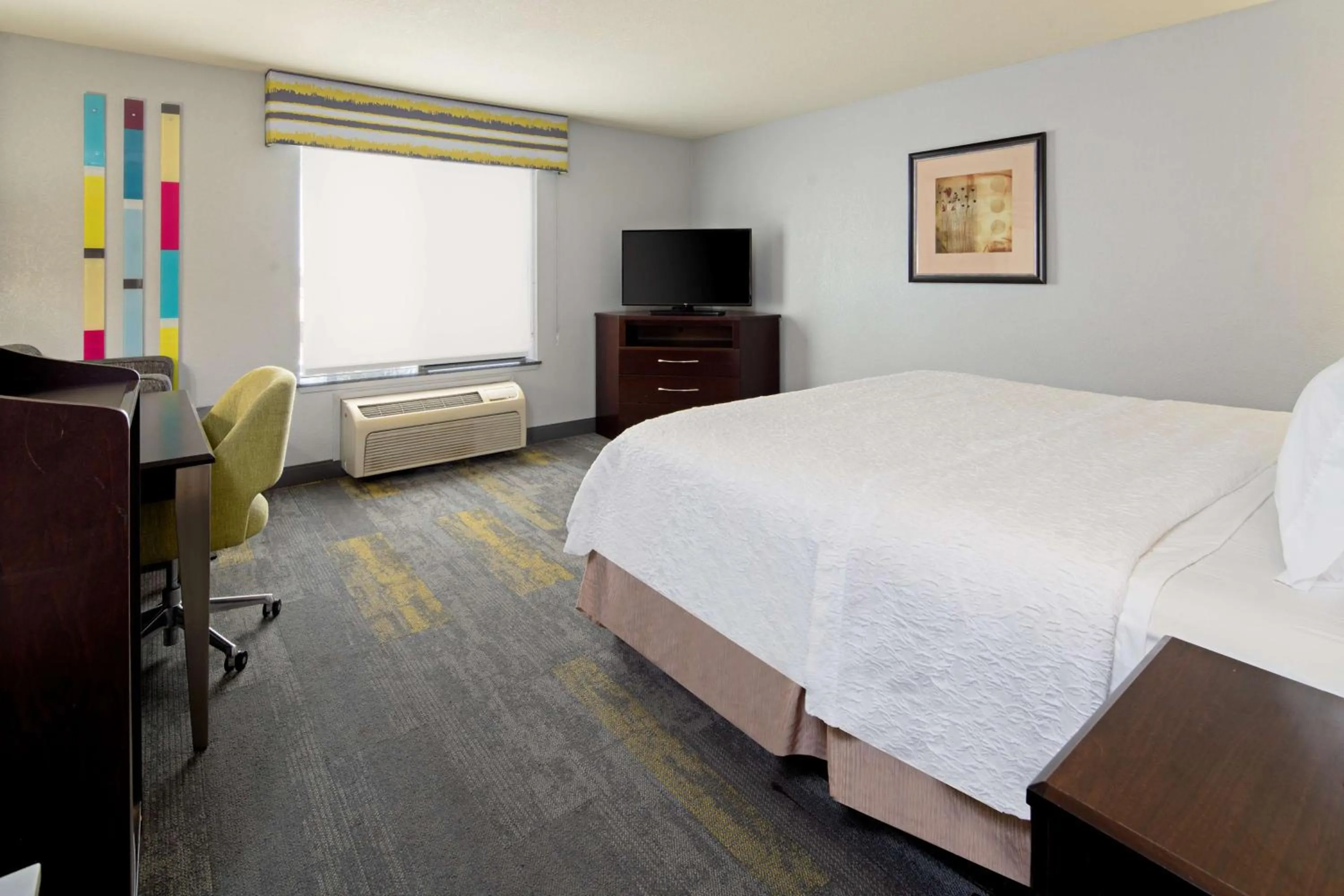 King Room with King Bed - Non-Smoking in Hampton Inn and Suites Bakersfield / Highway 58