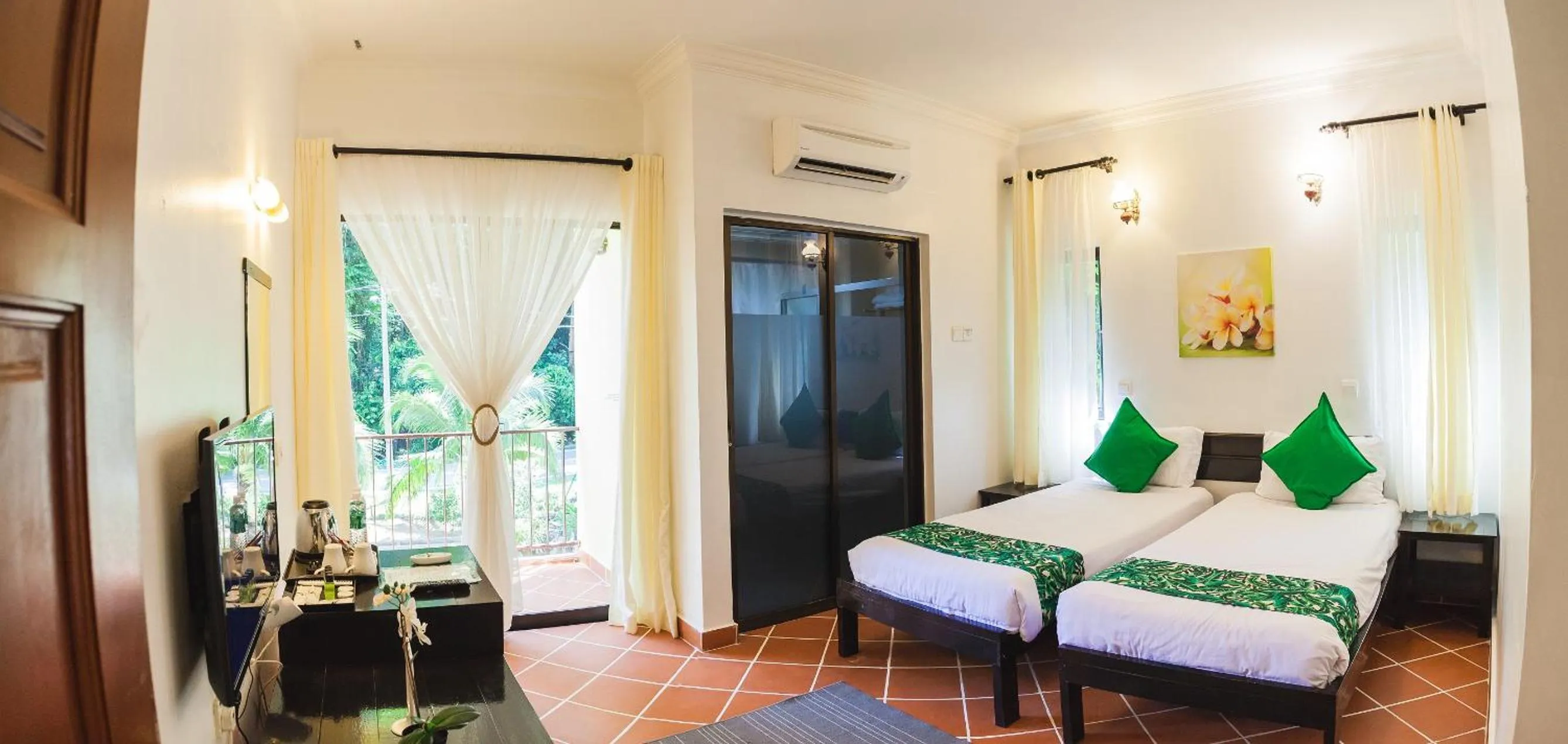 Standard Twin Room with Garden View in Anjungan Beach Resort