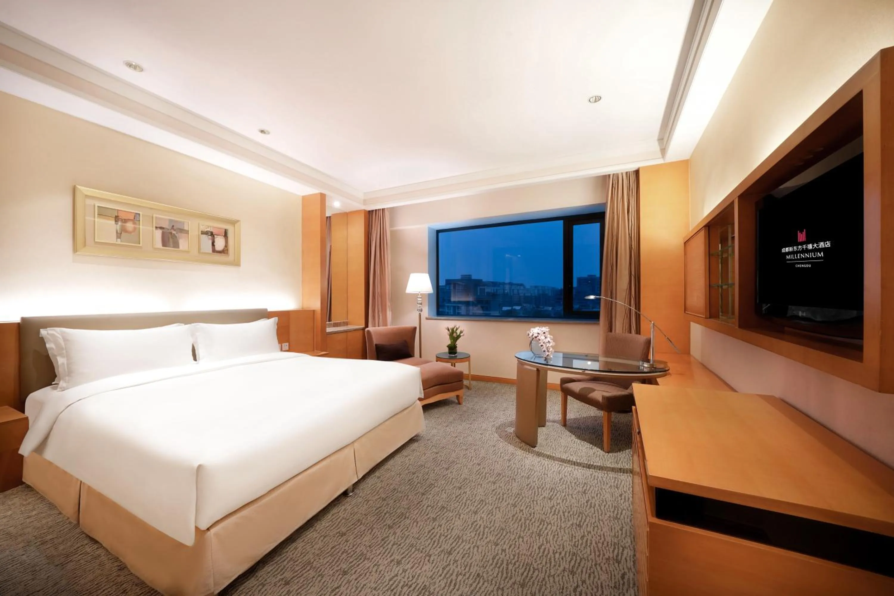 Gloucester Garden View King Room in Millennium Hotel Chengdu