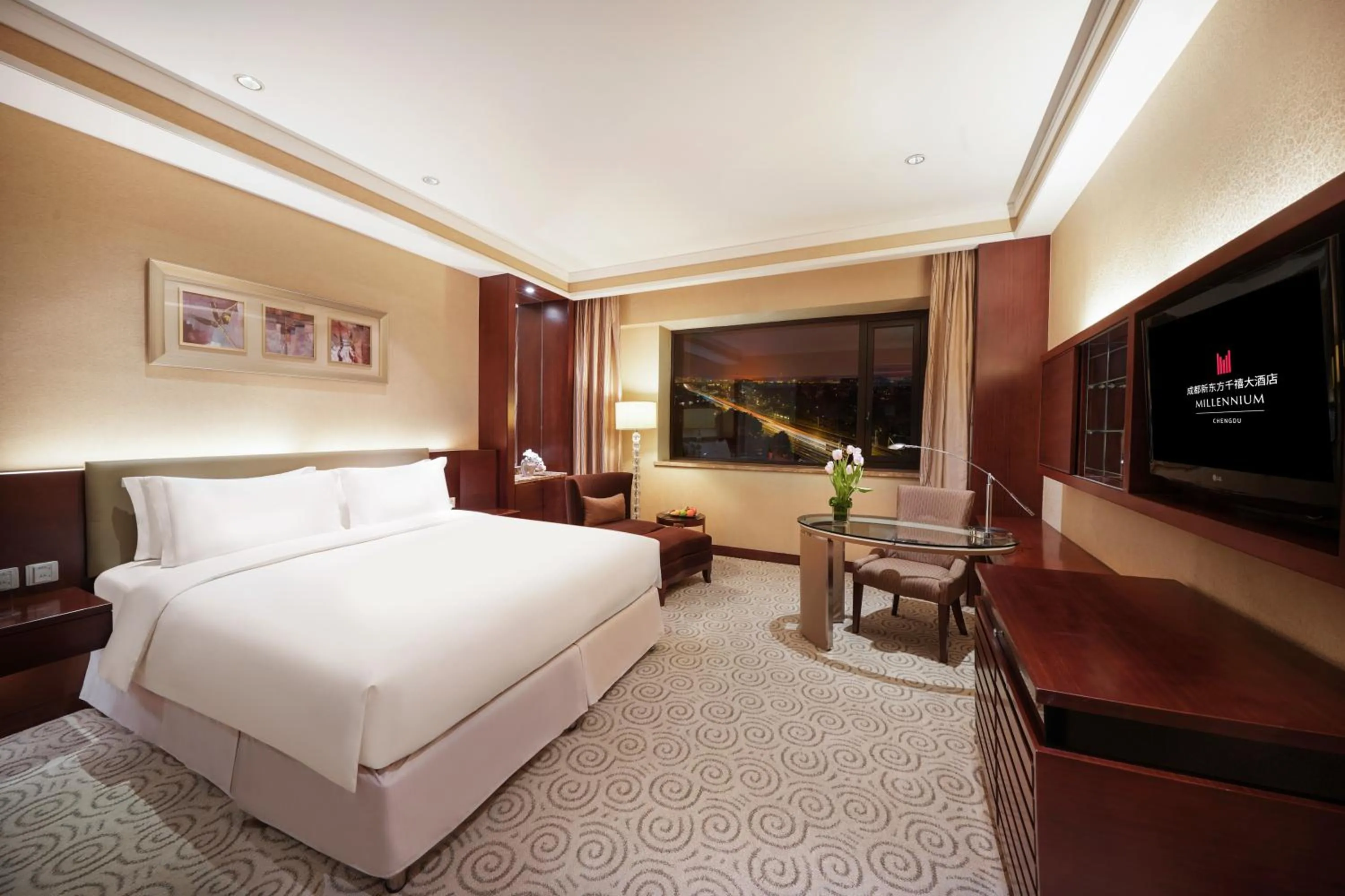 Executive Double Room in Millennium Hotel Chengdu