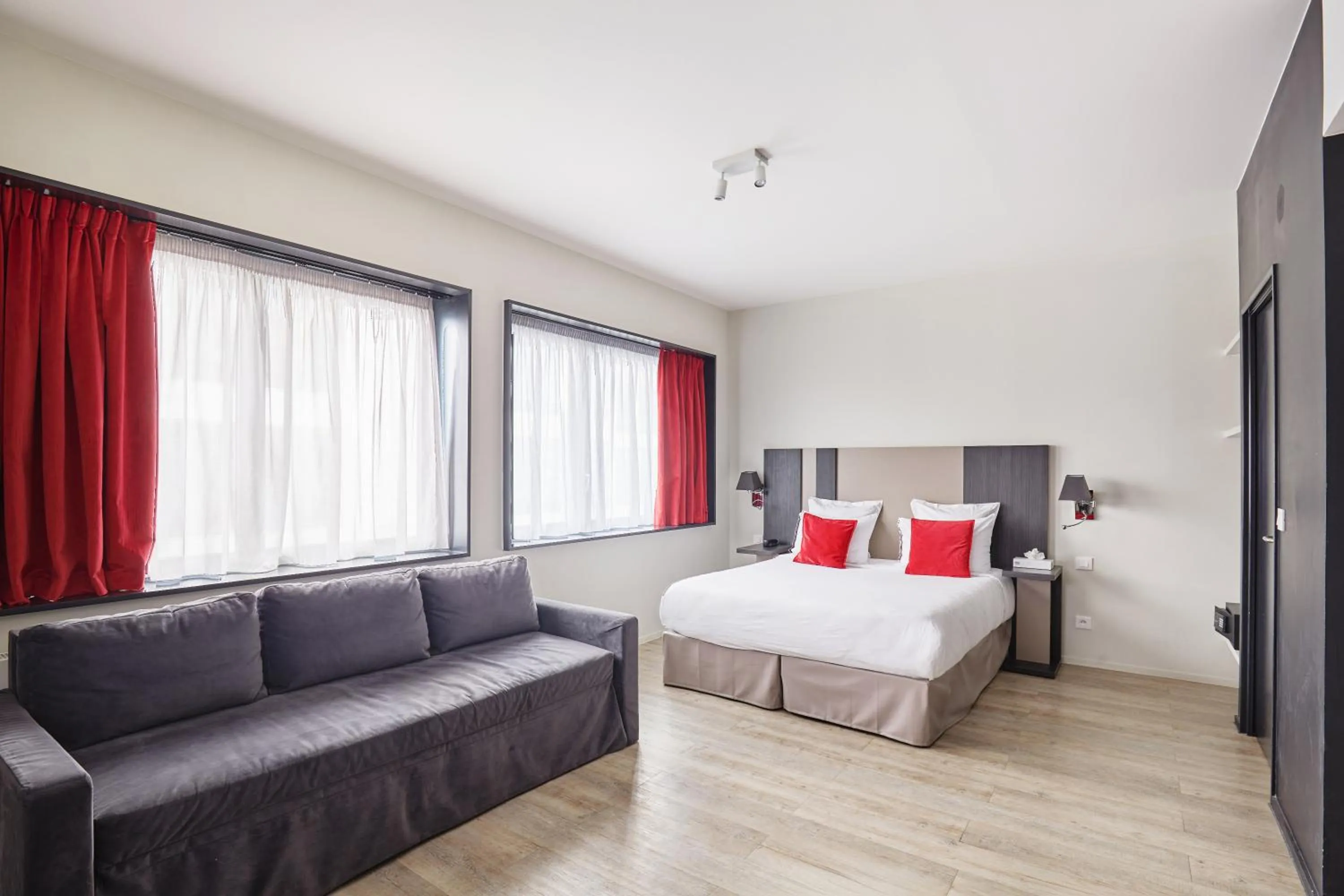 Superior Studio (3 Adults) in Appart Hotel Odalys City Paris XVII