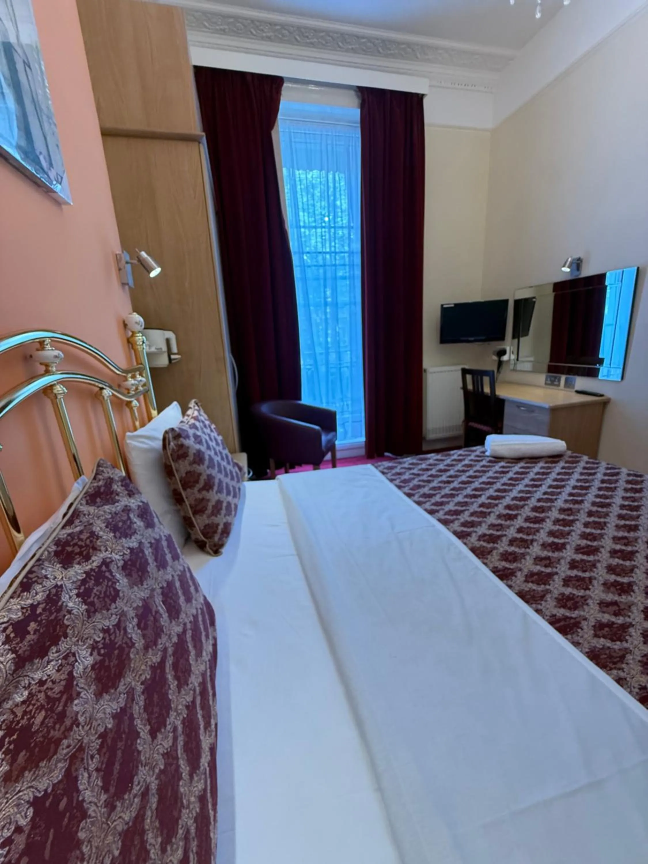 Double Room - single occupancy in Albro House Hotel, London