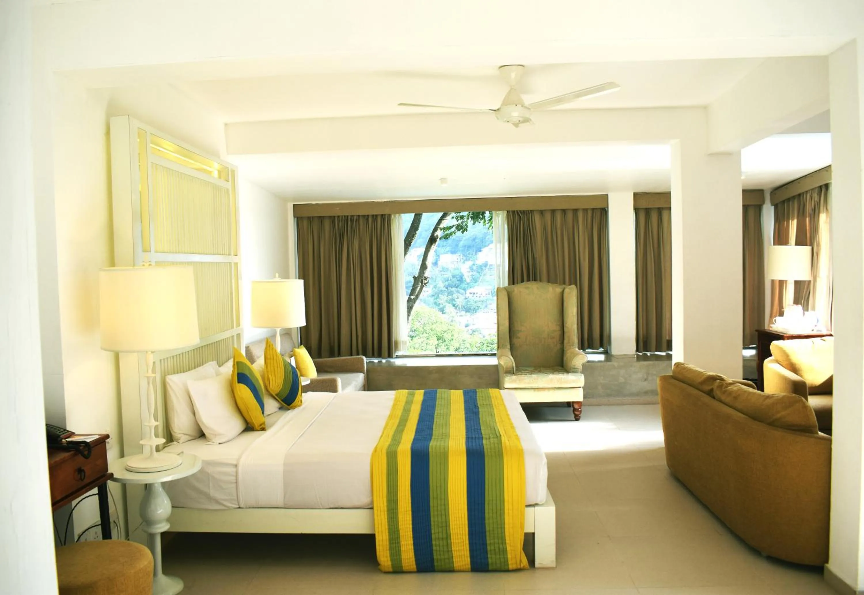 Suite in Thilanka Hotel