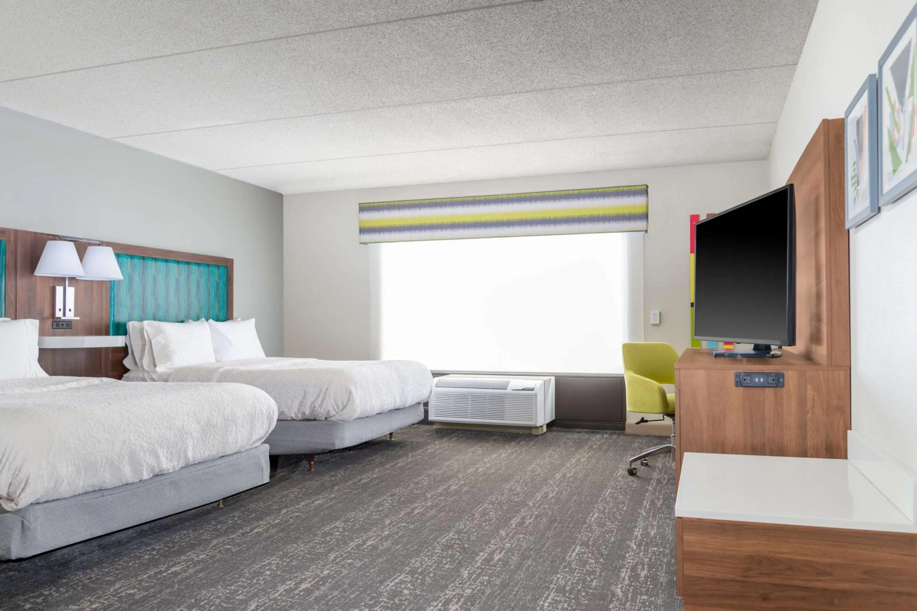 Queen Room with Two Queen Beds - Mobility and Hearing Access/Non-Smoking in Hampton Inn & Suites Brookings