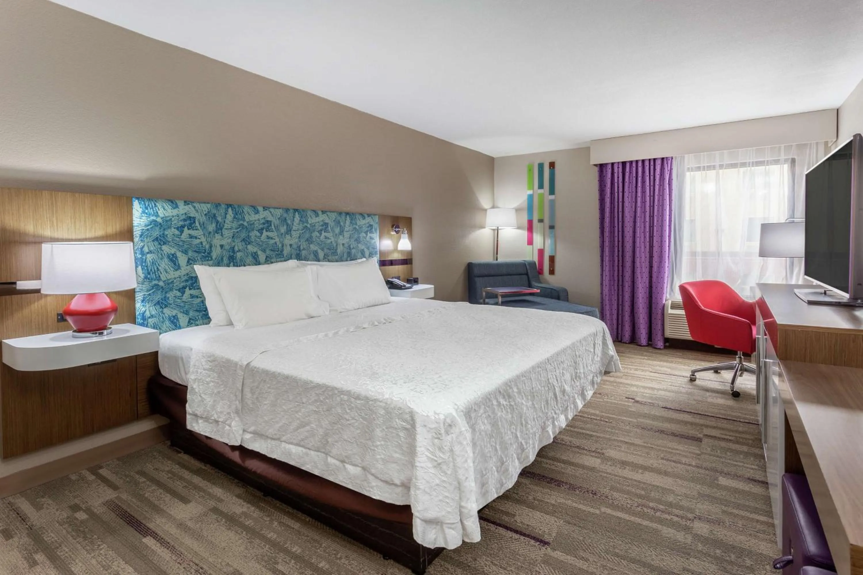 King Room with King Bed - Non-Smoking in Hampton Inn Biloxi-Ocean Springs