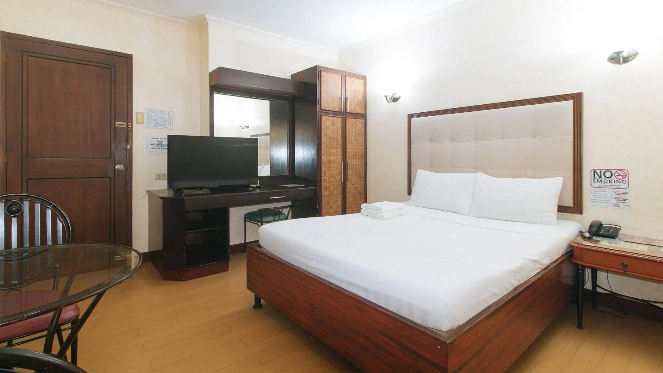 Deluxe Room in Bliss Hotel Dau