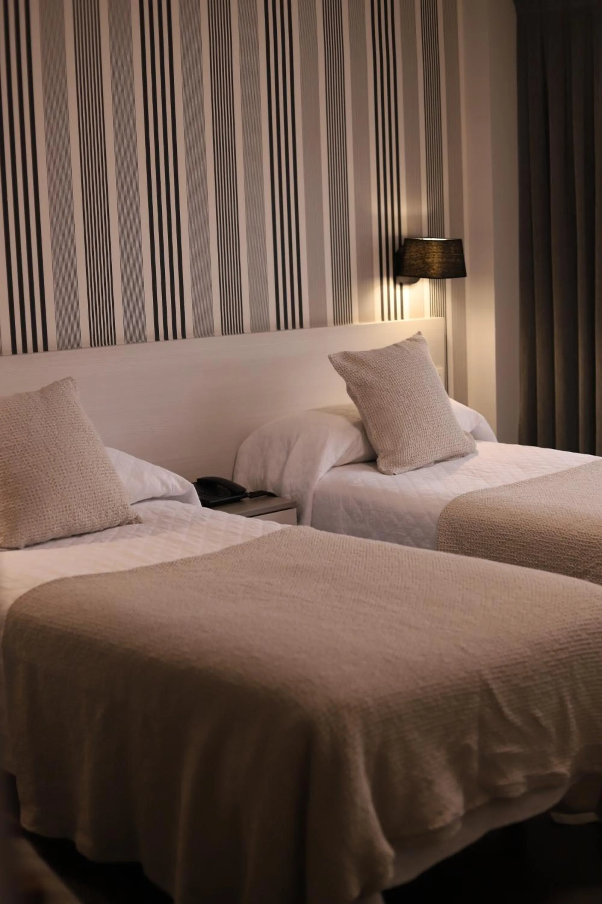 Superior Twin Room in New Hotel Colon