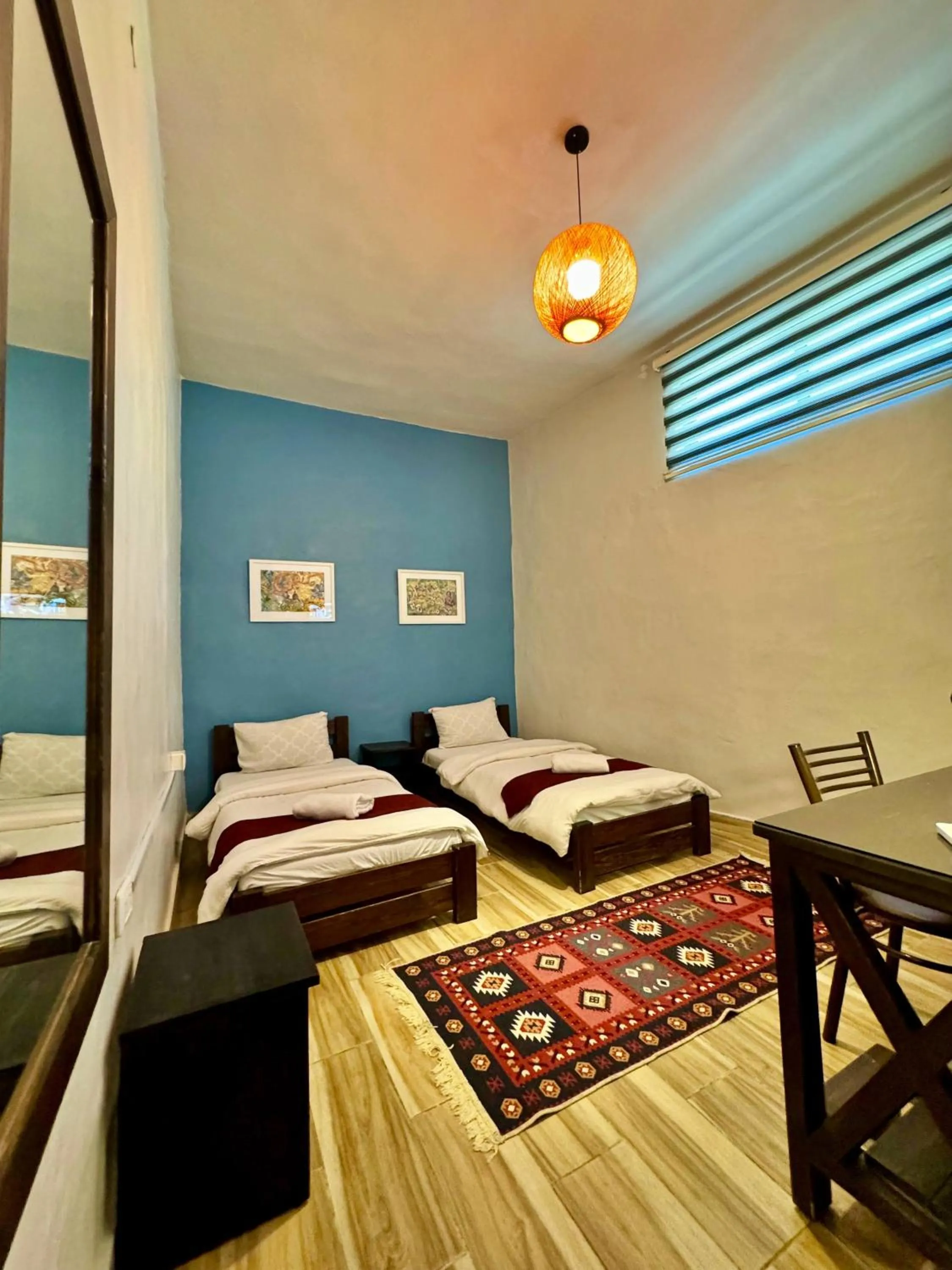 Twin Room in The Sydney Hotel