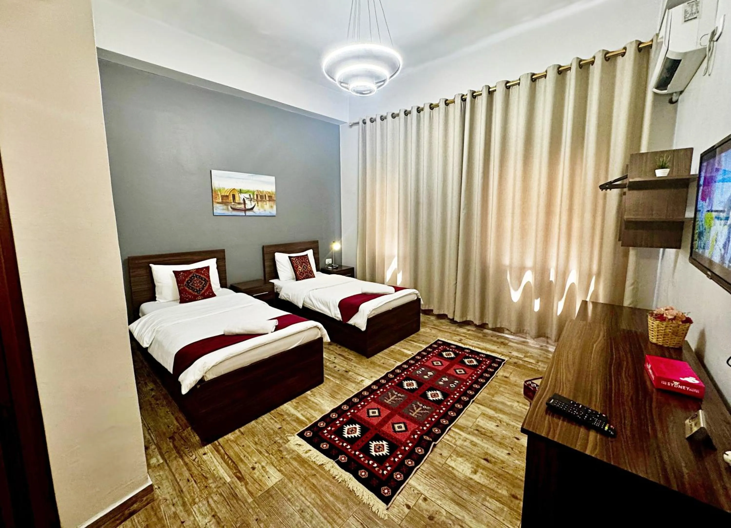 Double Room in The Sydney Hotel