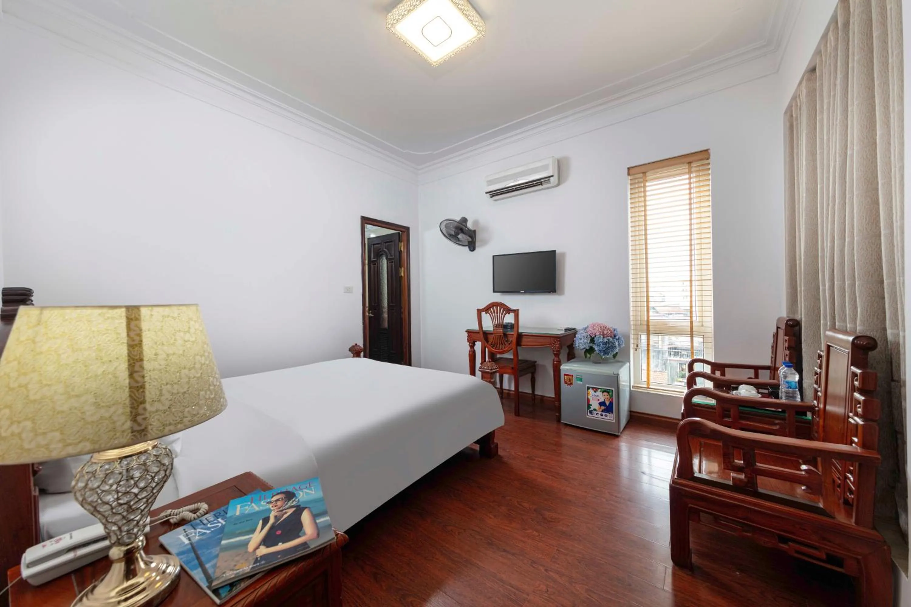 Deluxe Double Room in Phoenix Palace Hotel Hanoi