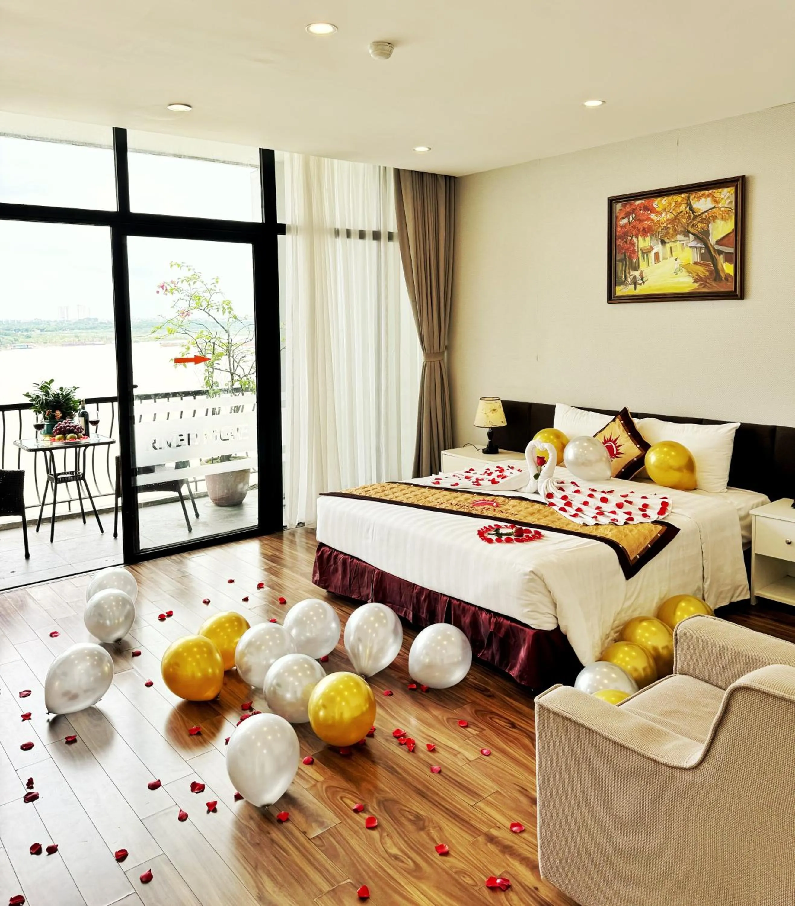 Executive Suite in Sunrise Hanoi Hotel