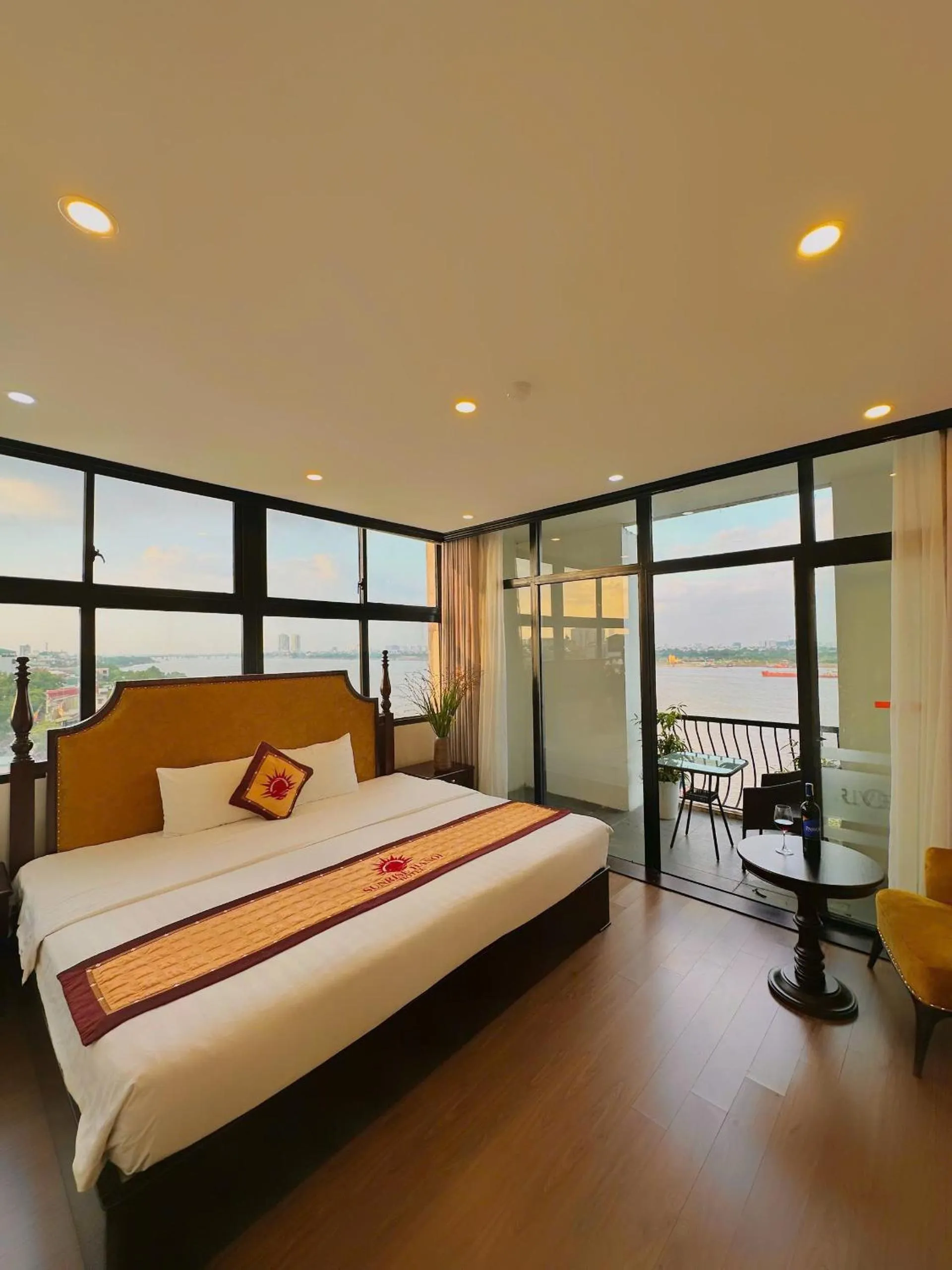 Deluxe Double or Twin Room with City View in Sunrise Hanoi Hotel