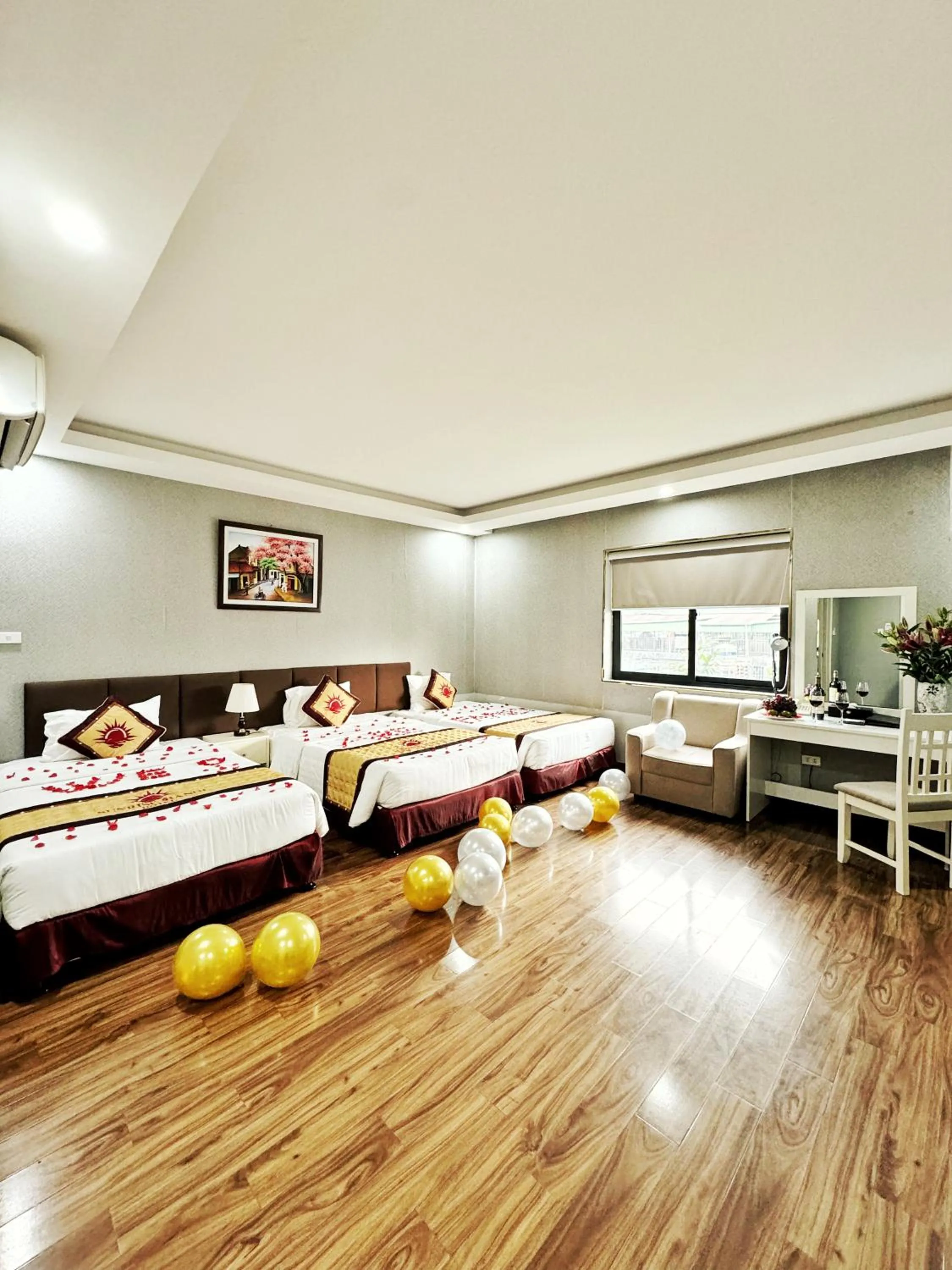 Deluxe Family Room in Sunrise Hanoi Hotel