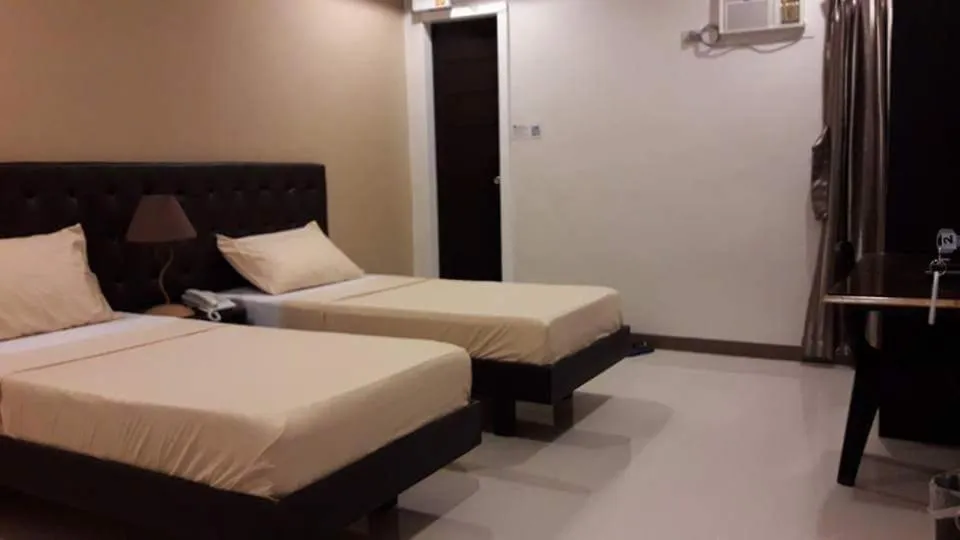 Twin Room in Urbantel Hotel