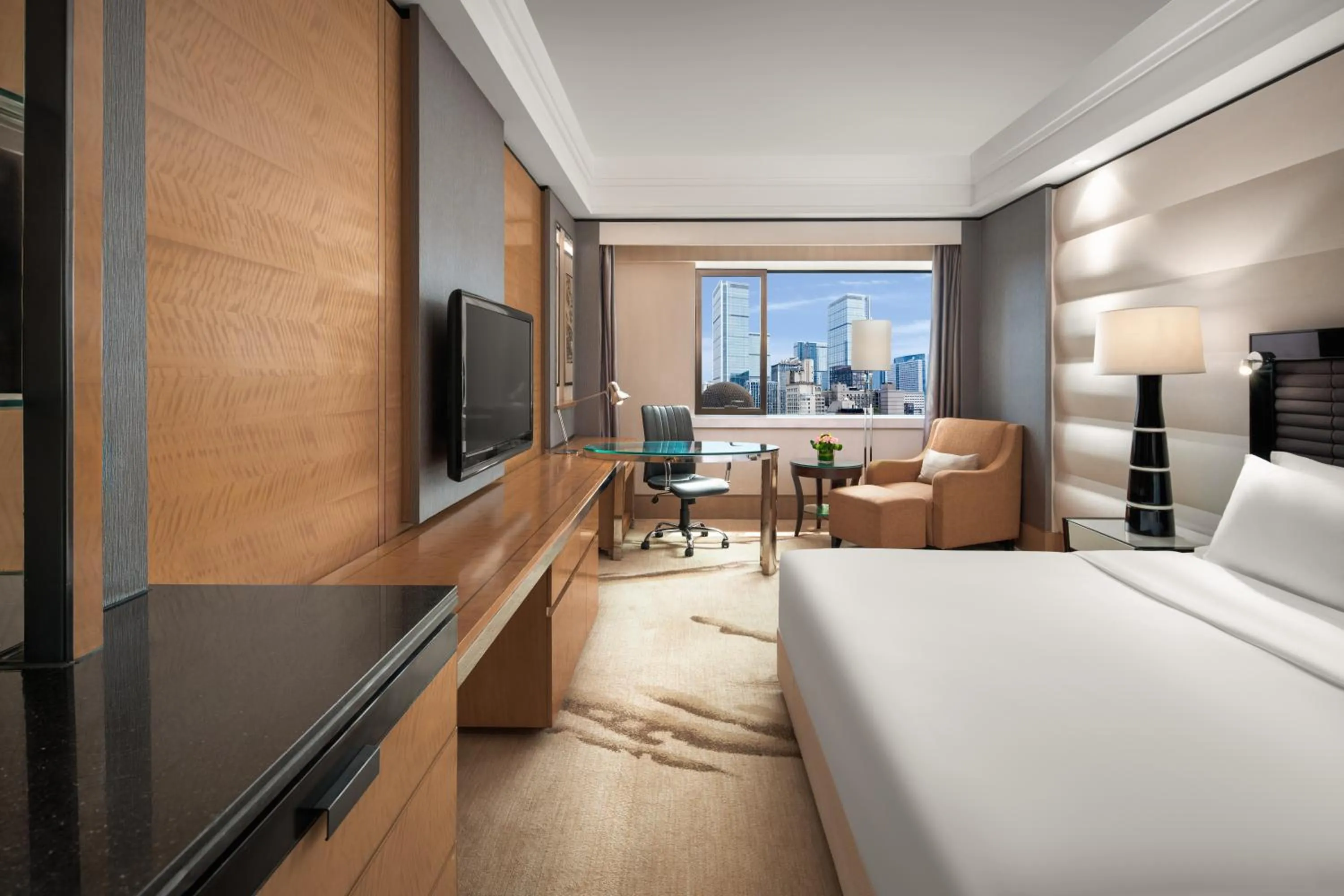 Premium King Room in Crowne Plaza Chengdu City Center by IHG