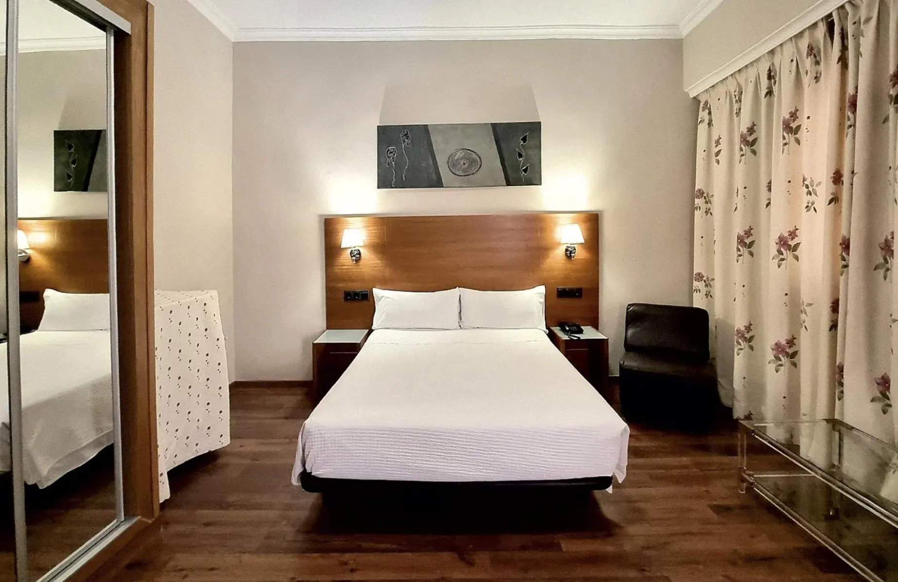 Twin Room - single occupancy in Hotel Nova Roma