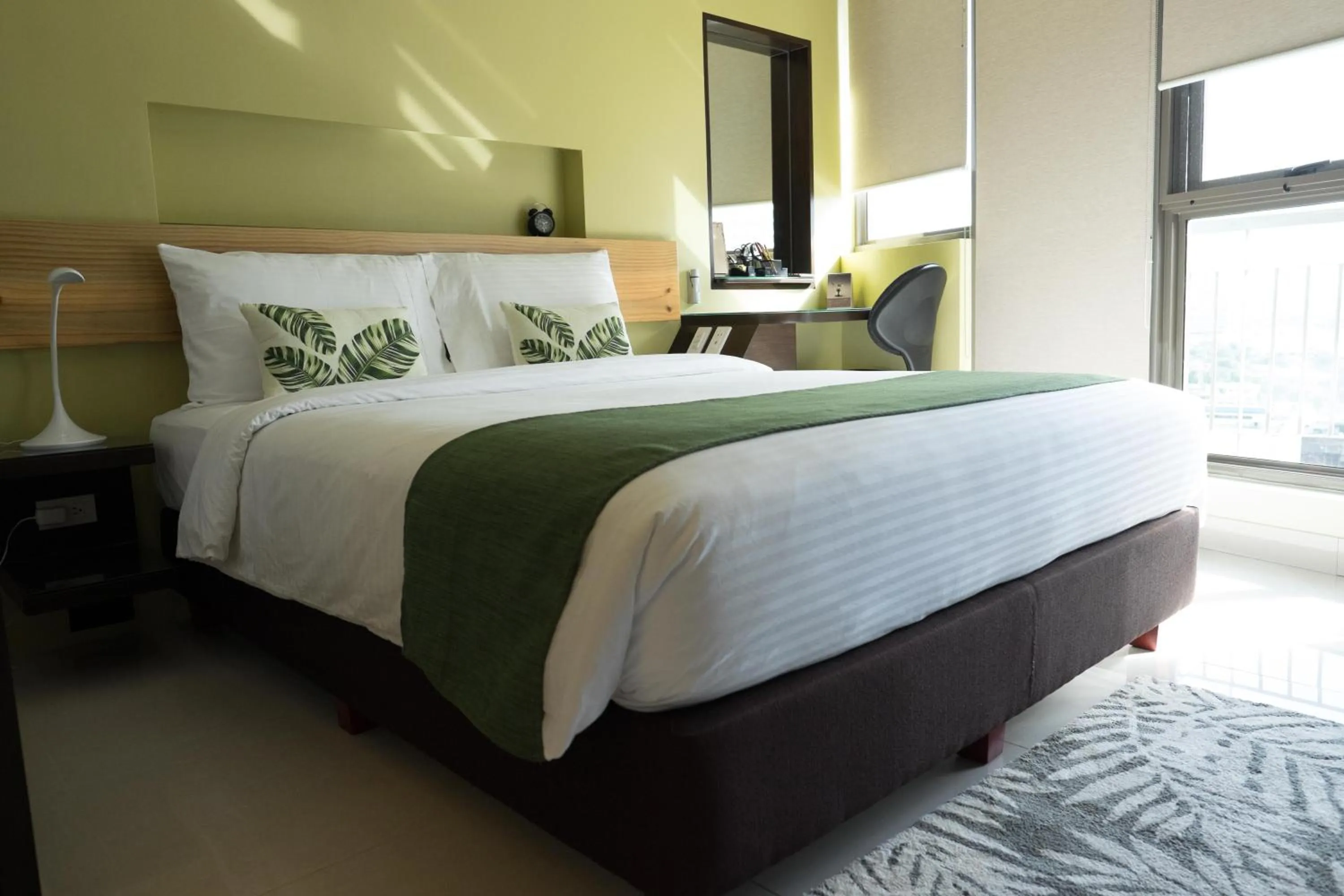 Executive Queen Room in KL Executive Greenbelt (KLX)